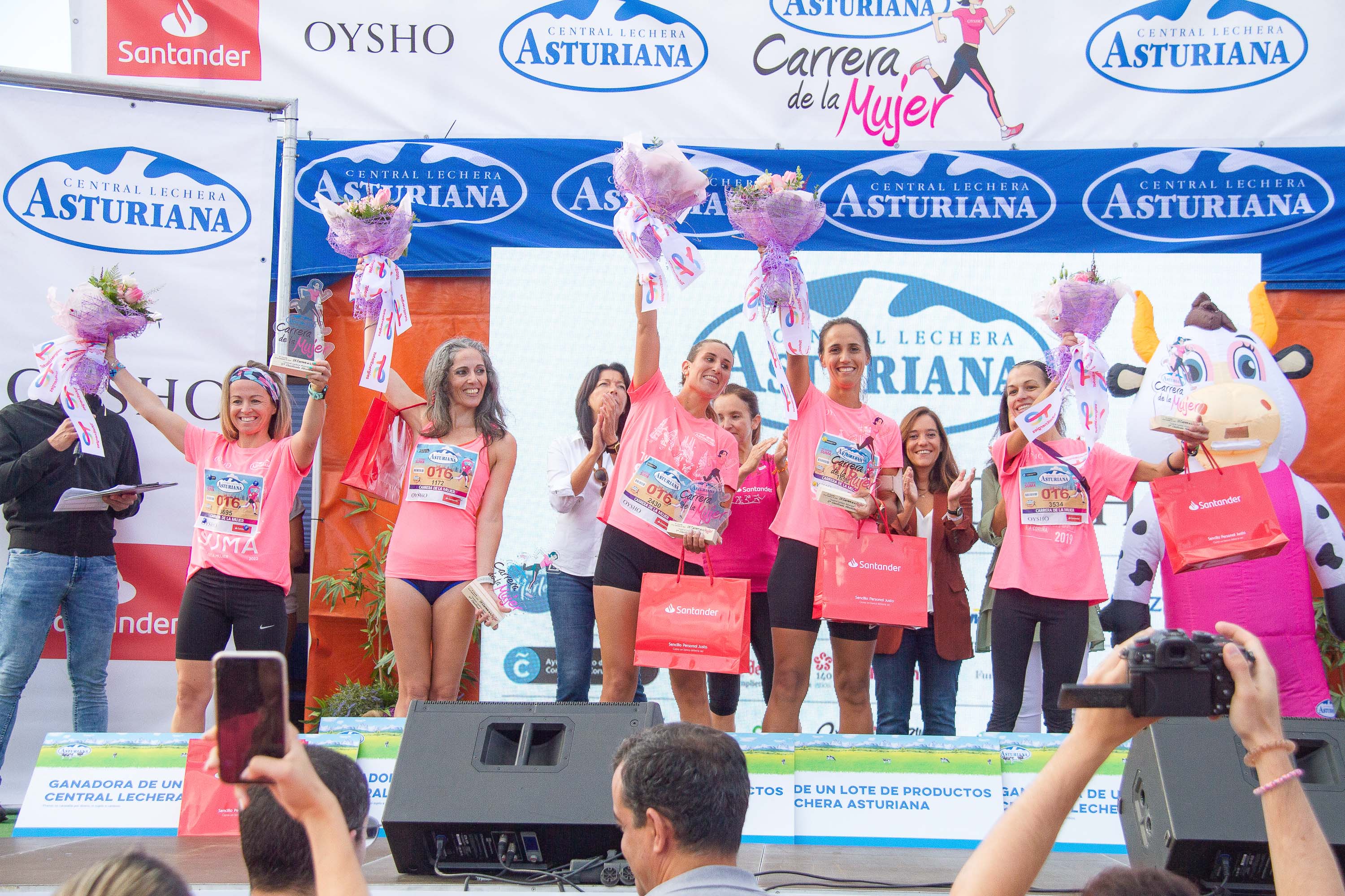 Las mejores fotos de la Carrera de la Mujer Central Lechera Asturiana de A Coruña. 358