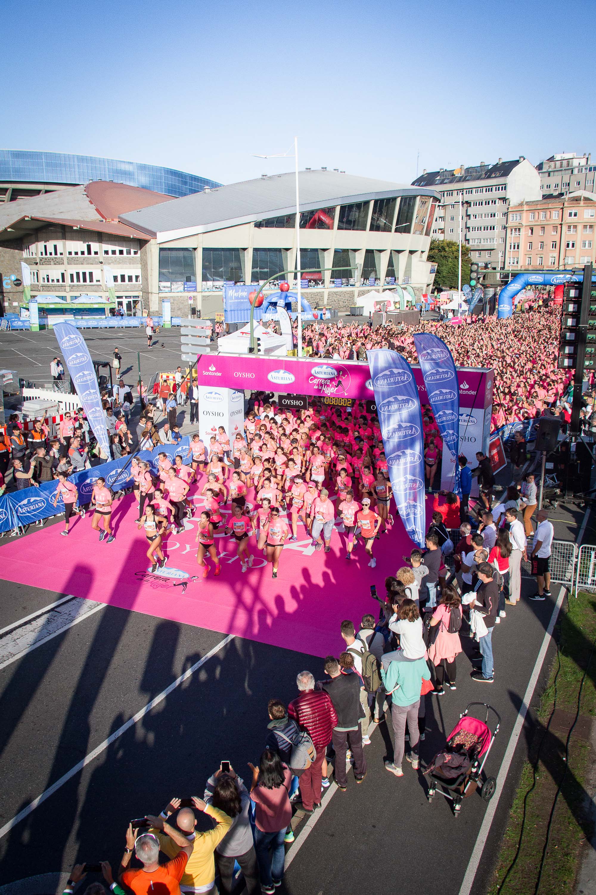 Las mejores fotos de la Carrera de la Mujer Central Lechera Asturiana de A Coruña. 96