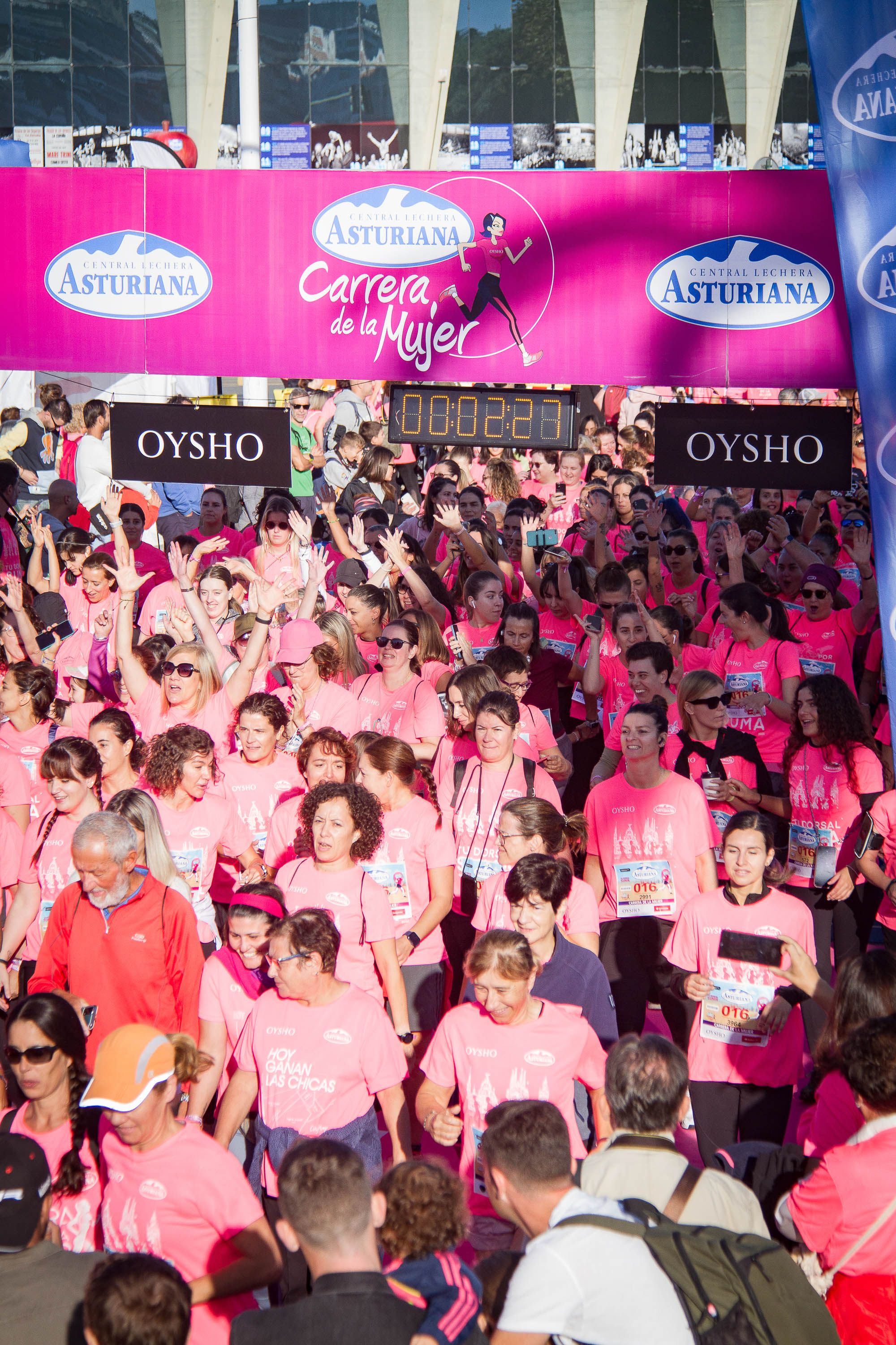 Las mejores fotos de la Carrera de la Mujer Central Lechera Asturiana de A Coruña. 110