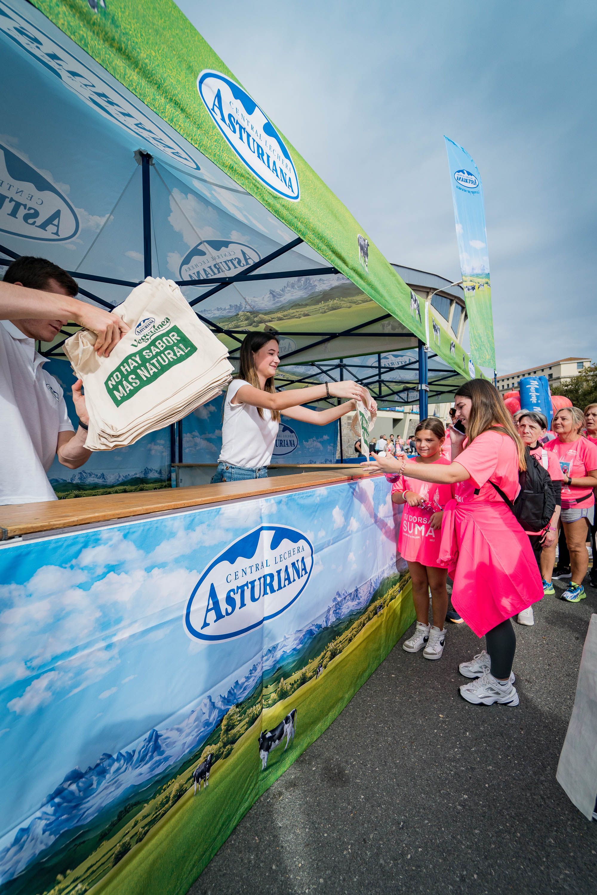 Las mejores fotos de la Carrera de la Mujer Central Lechera Asturiana de A Coruña. 431
