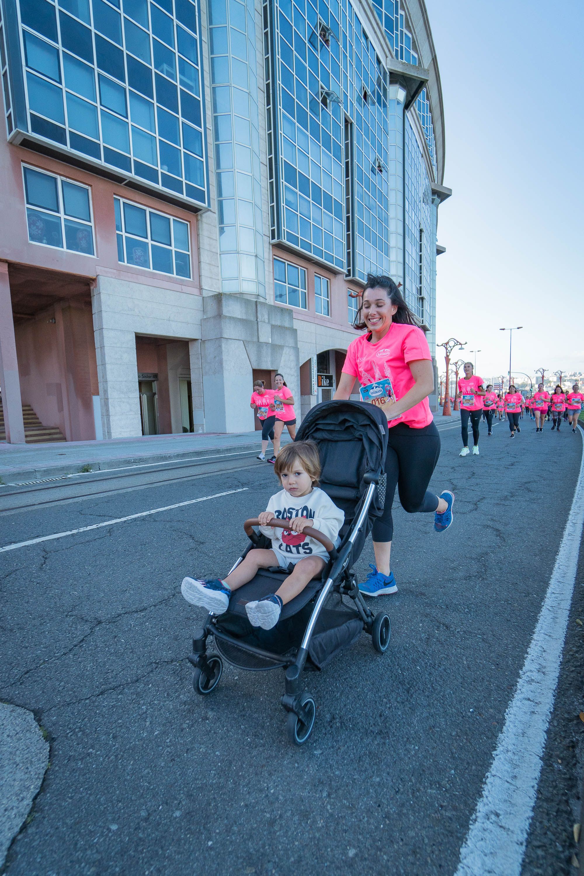 Las mejores fotos de la Carrera de la Mujer Central Lechera Asturiana de A Coruña. 166