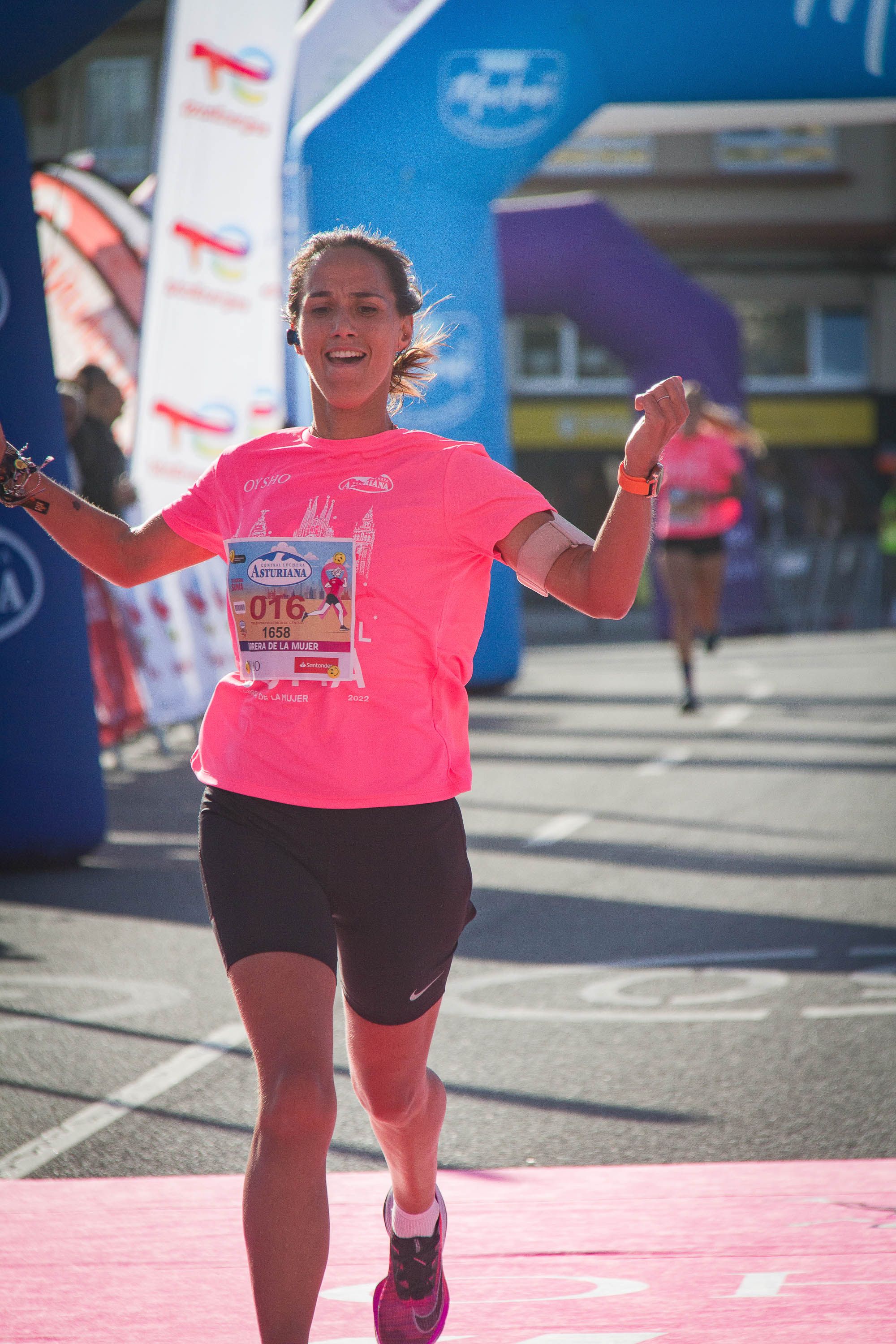 Las mejores fotos de la Carrera de la Mujer Central Lechera Asturiana de A Coruña. 212