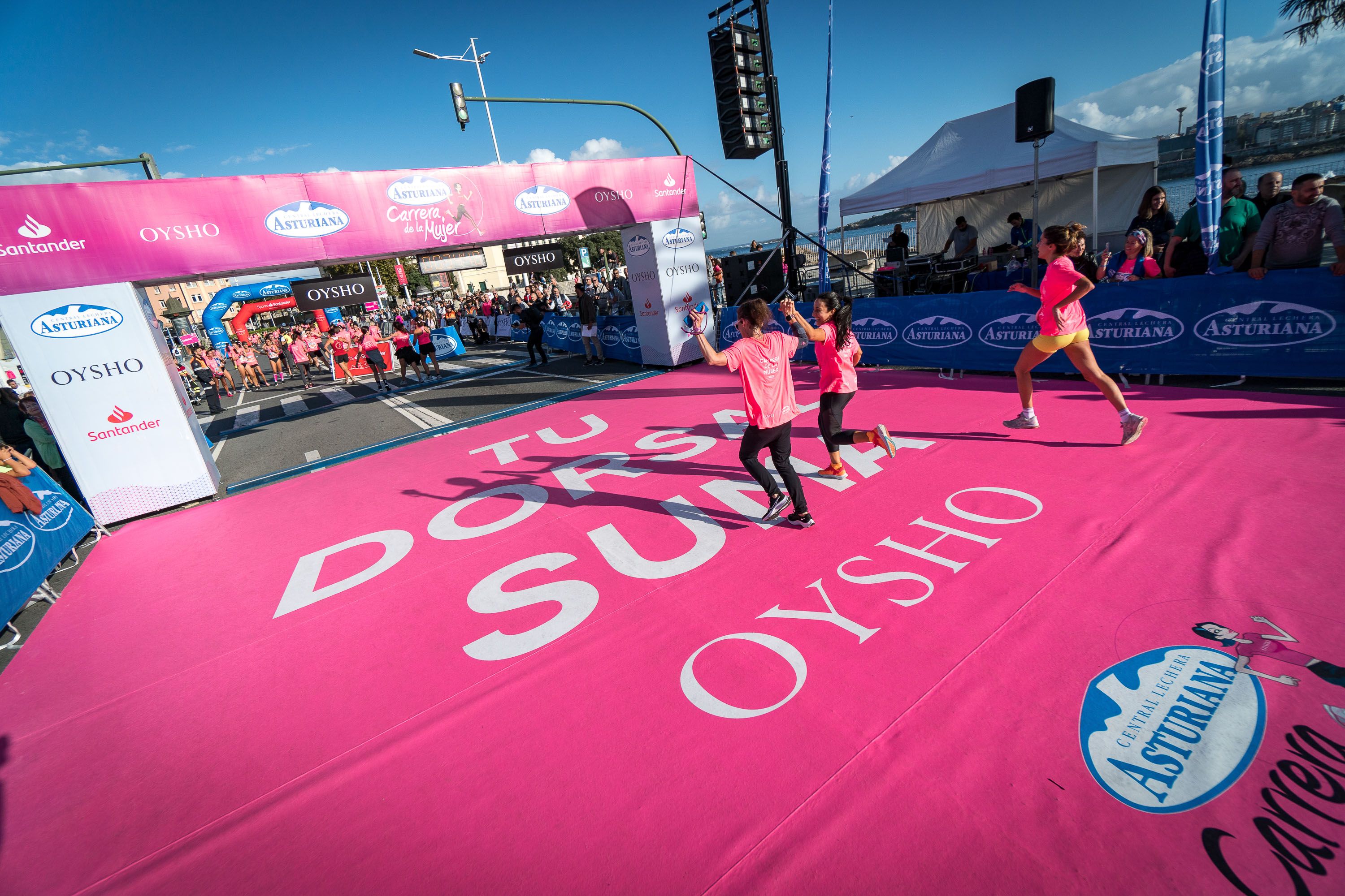 Las mejores fotos de la Carrera de la Mujer Central Lechera Asturiana de A Coruña. 246