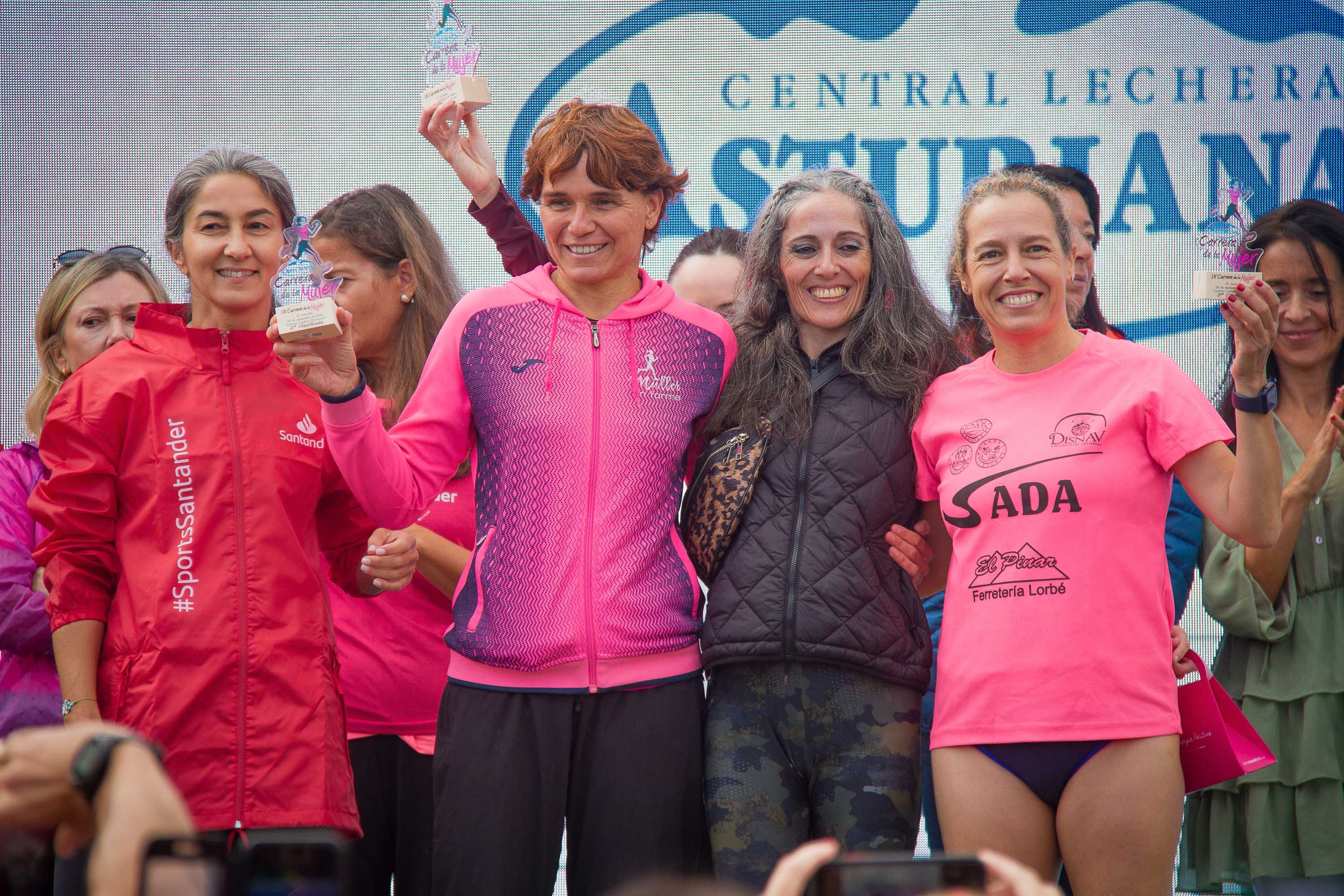 Las mejores fotos de la Carrera de la Mujer Central Lechera Asturiana de A Coruña. 548
