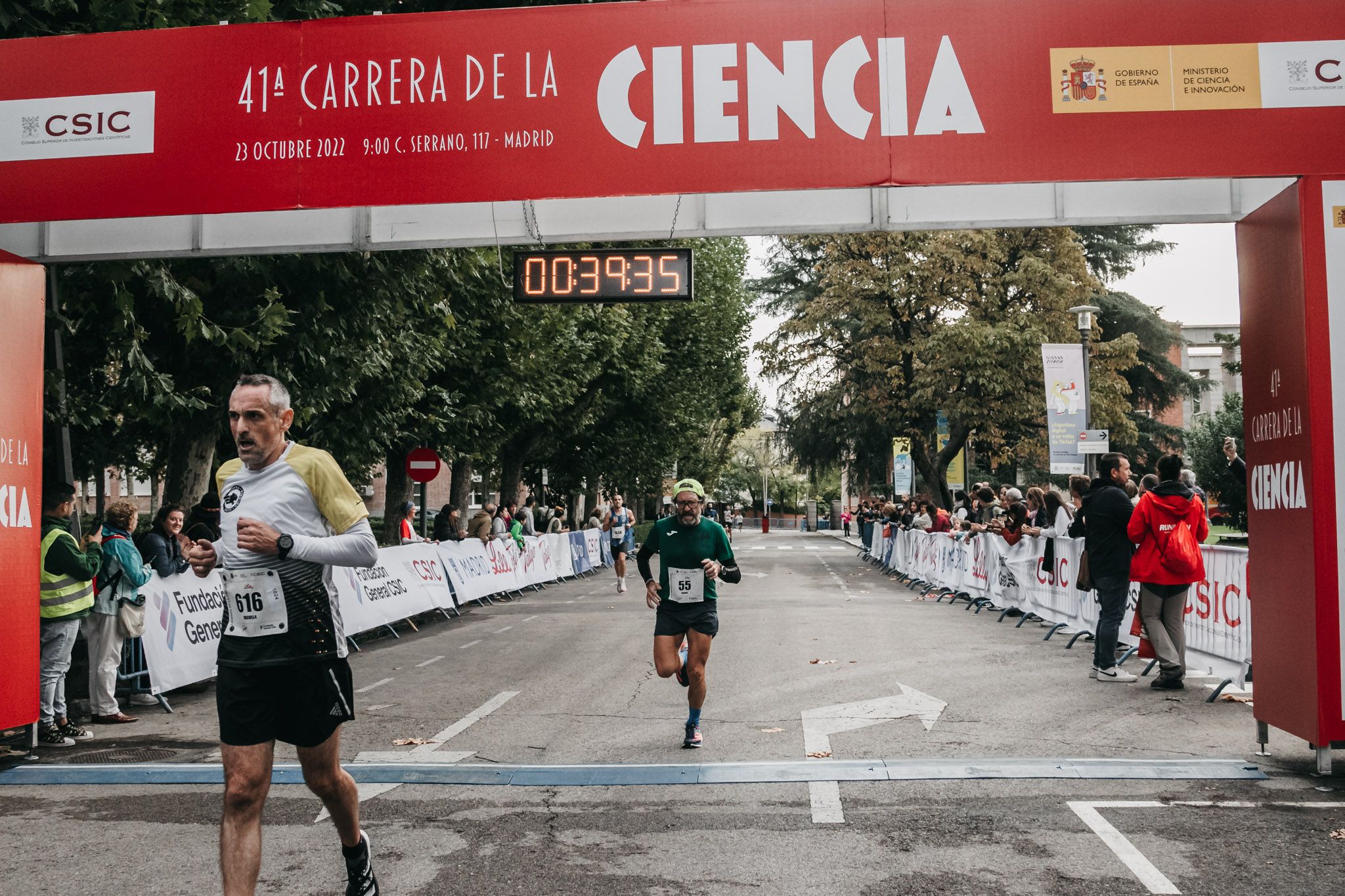Todas las fotos de meta de la Carrera de la Ciencia 2022. (253)
