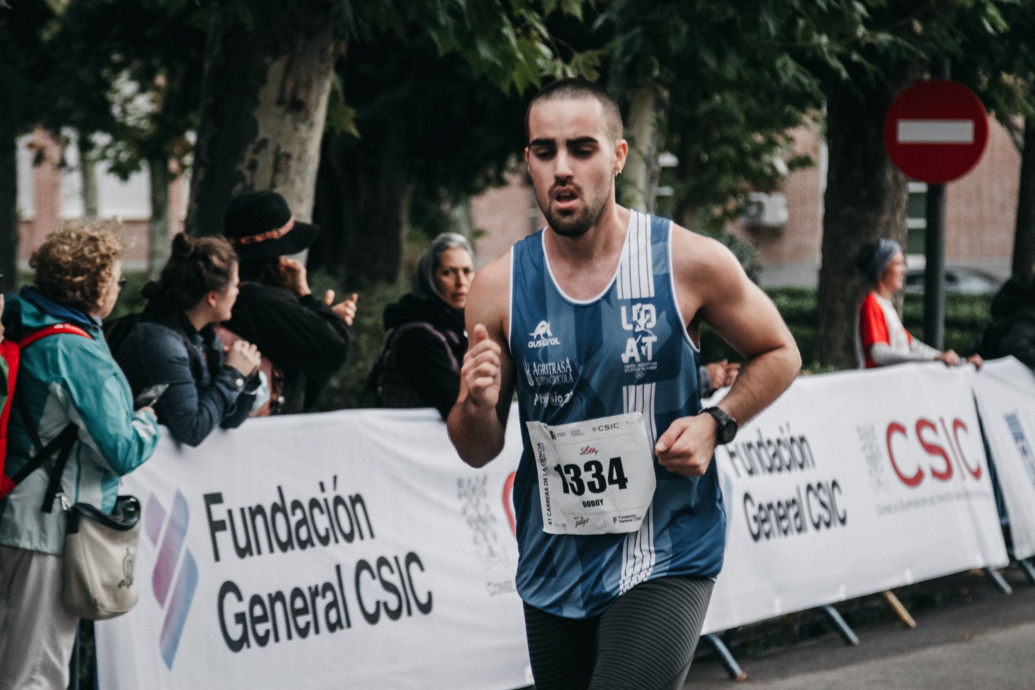 Todas las fotos de meta de la Carrera de la Ciencia 2022. (255)