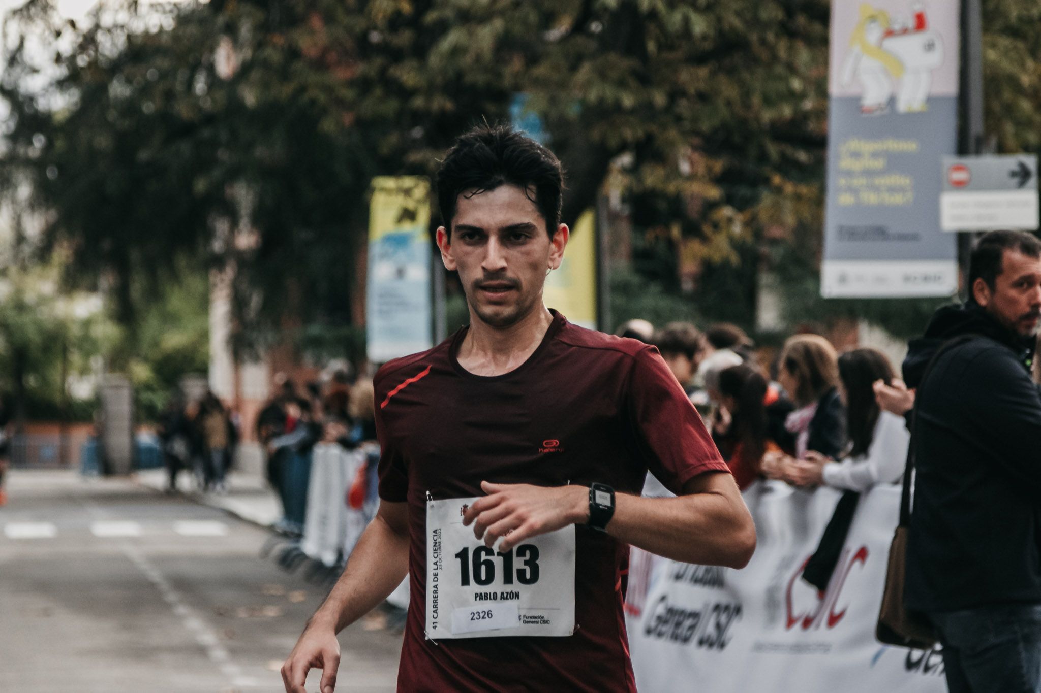 Todas las fotos de meta de la Carrera de la Ciencia 2022. (264)