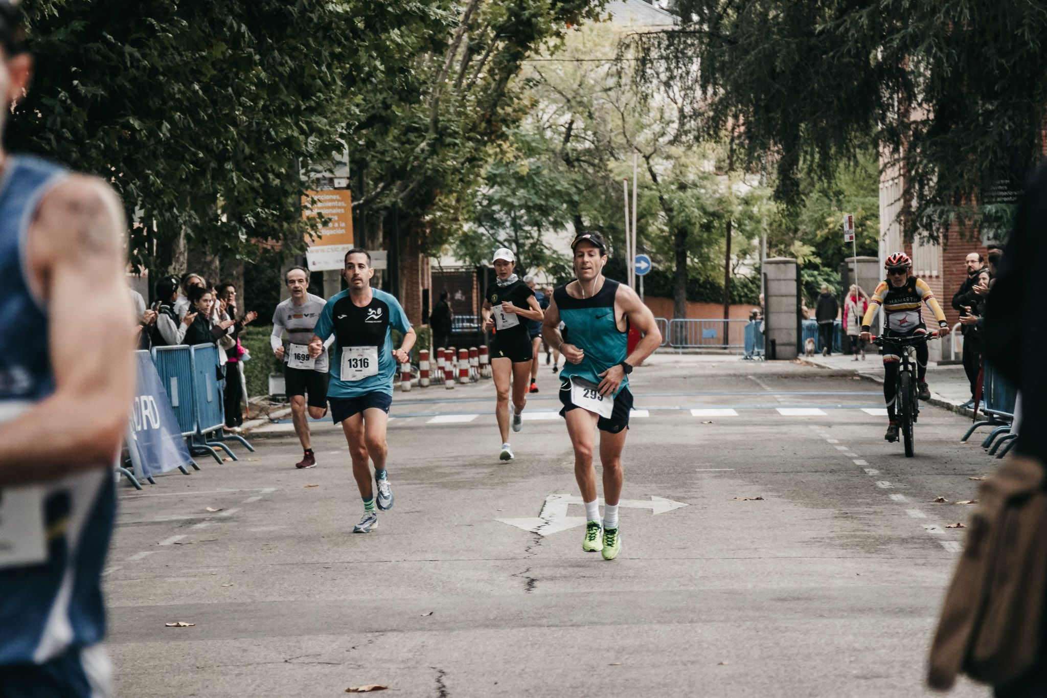 Todas las fotos de meta de la Carrera de la Ciencia 2022. (274)
