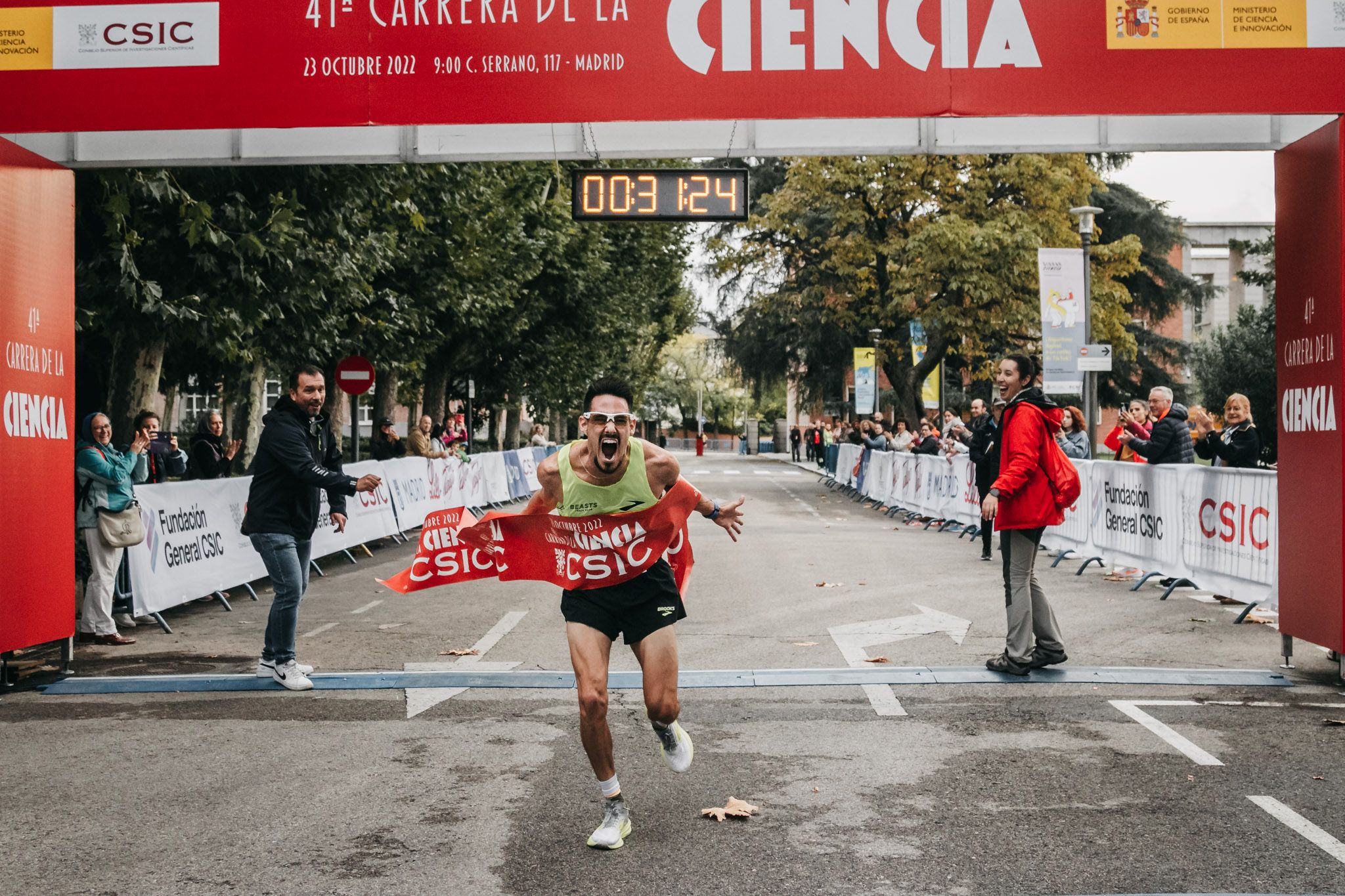 Todas las fotos de meta de la Carrera de la Ciencia 2022. (46)