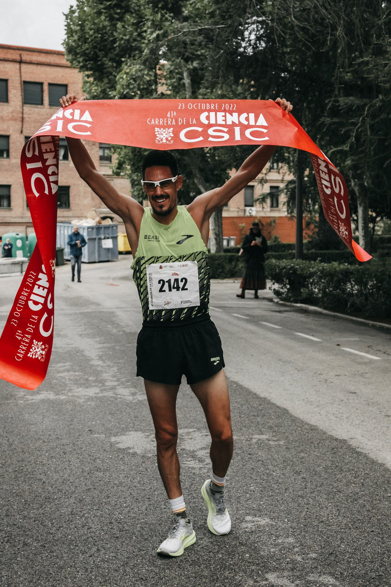 Todas las fotos de meta de la Carrera de la Ciencia 2022. (56)
