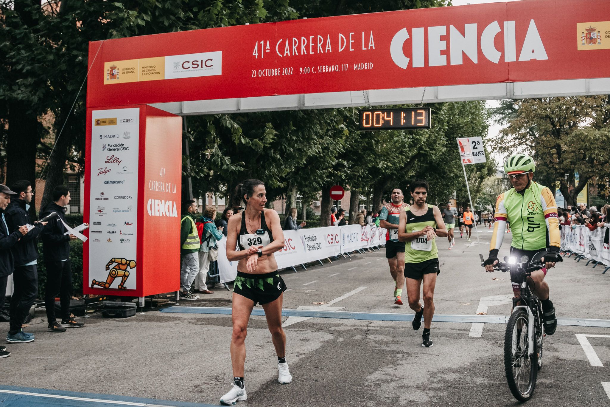 Todas las fotos de meta de la Carrera de la Ciencia 2022. (308)