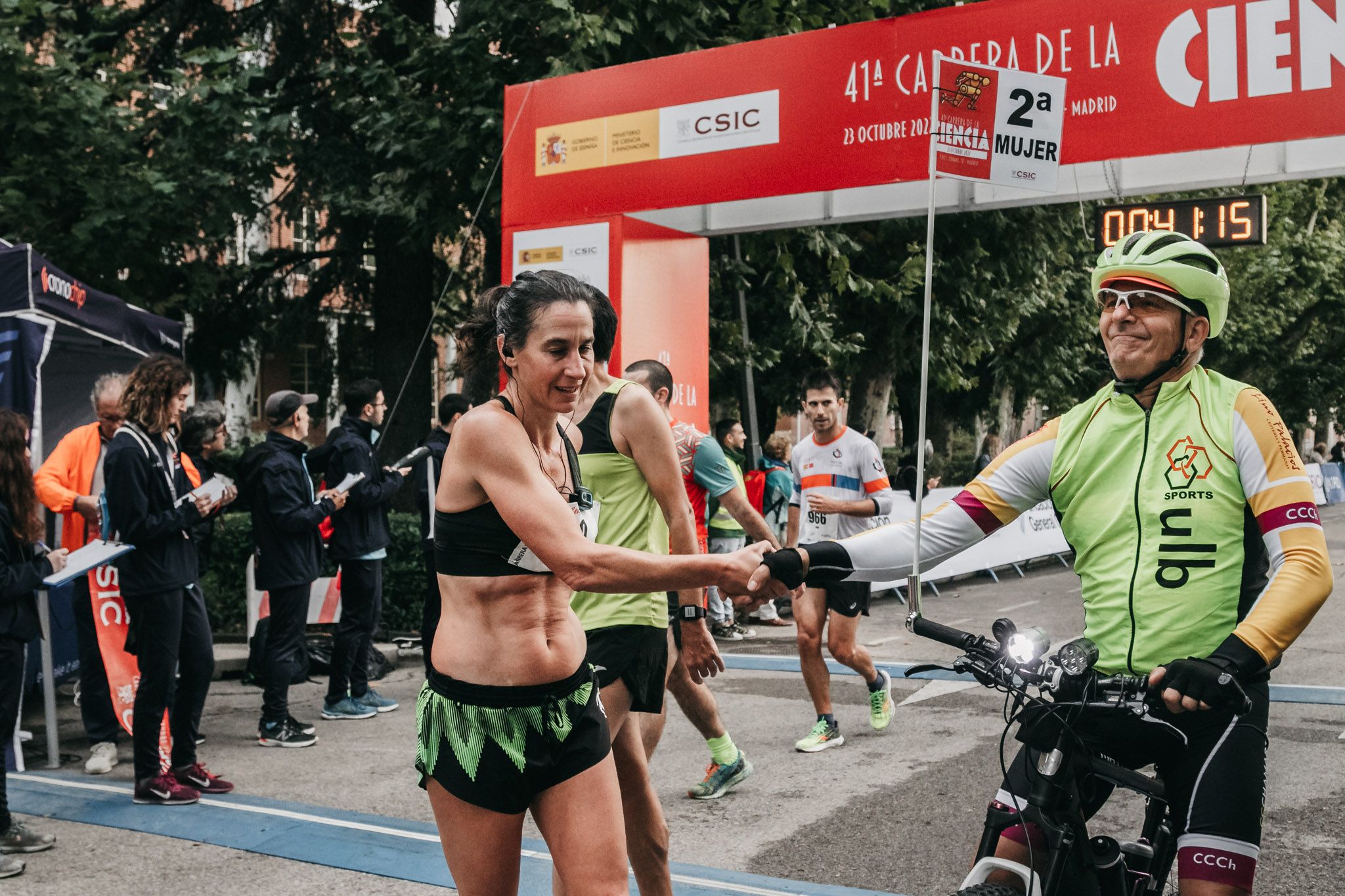 Todas las fotos de meta de la Carrera de la Ciencia 2022. (310)