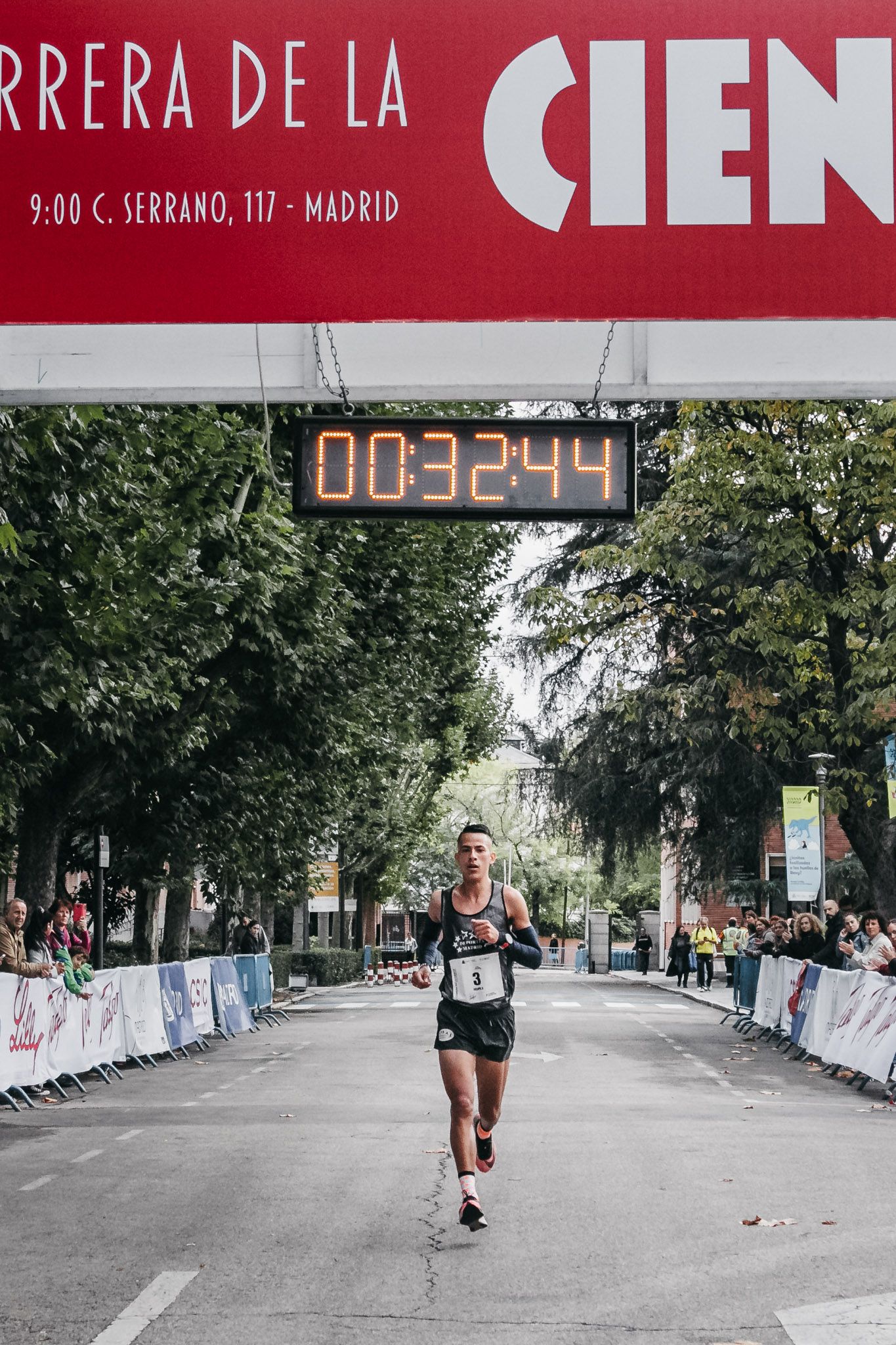 Todas las fotos de meta de la Carrera de la Ciencia 2022. (80)