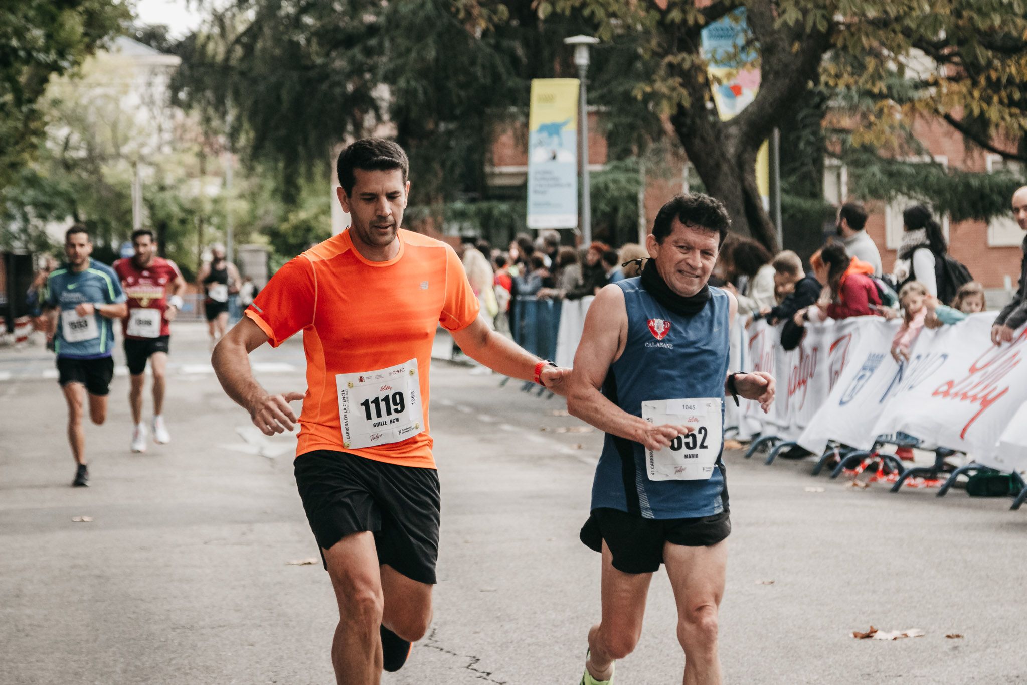 Todas las fotos de meta de la Carrera de la Ciencia 2022. (348)