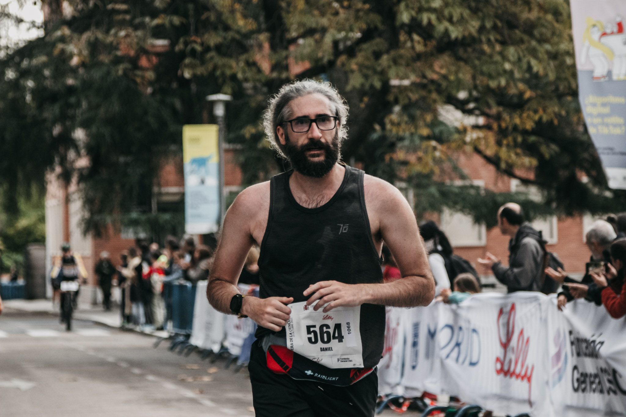 Todas las fotos de meta de la Carrera de la Ciencia 2022. (354)