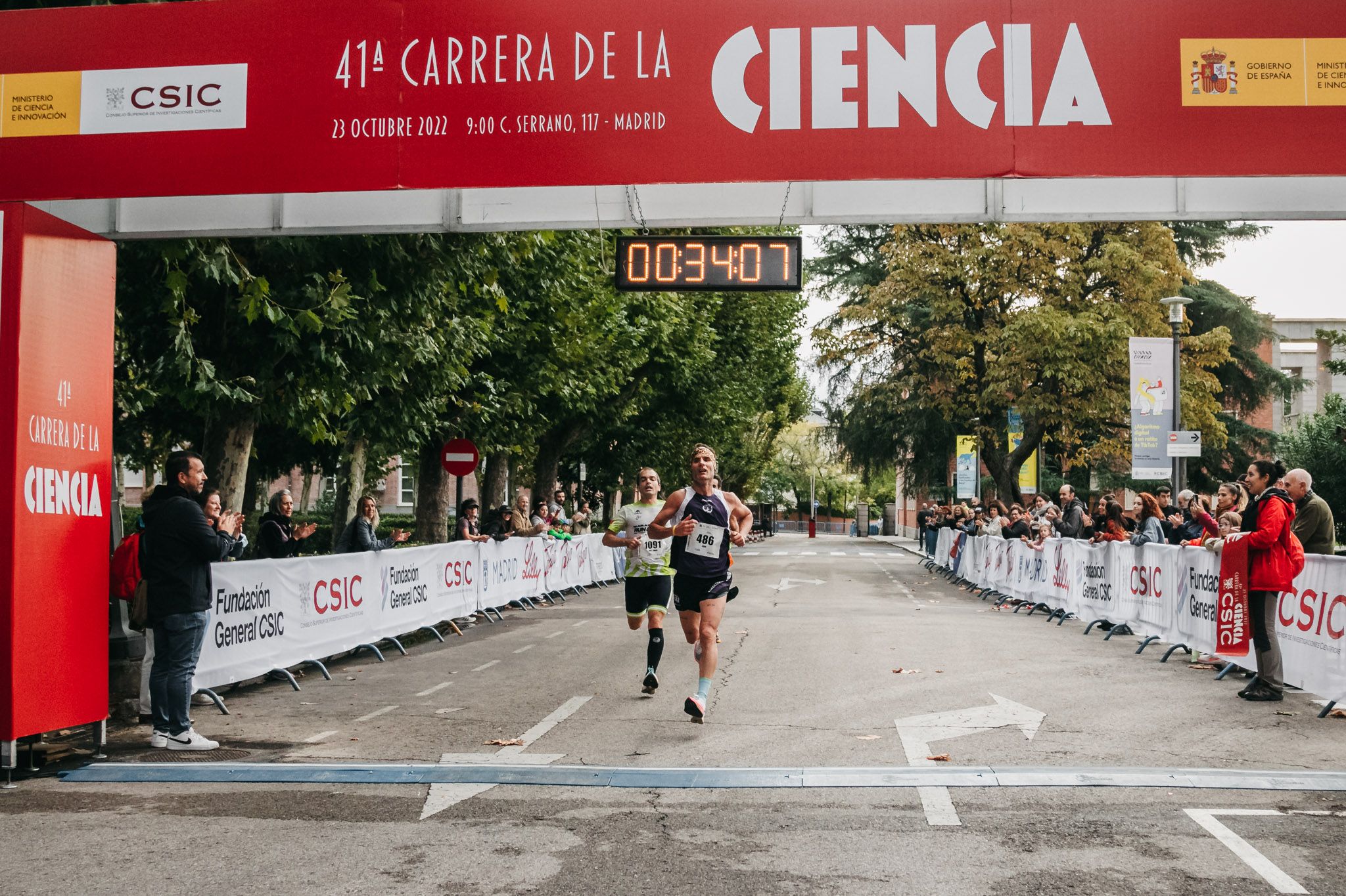 Todas las fotos de meta de la Carrera de la Ciencia 2022. (125)