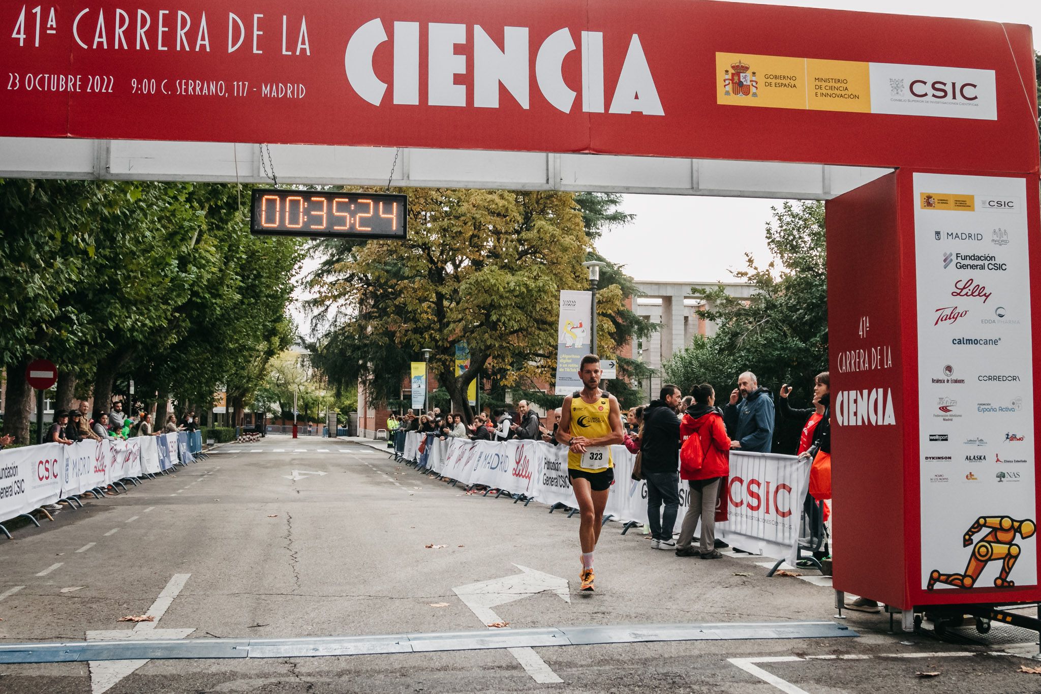 Todas las fotos de meta de la Carrera de la Ciencia 2022. (142)