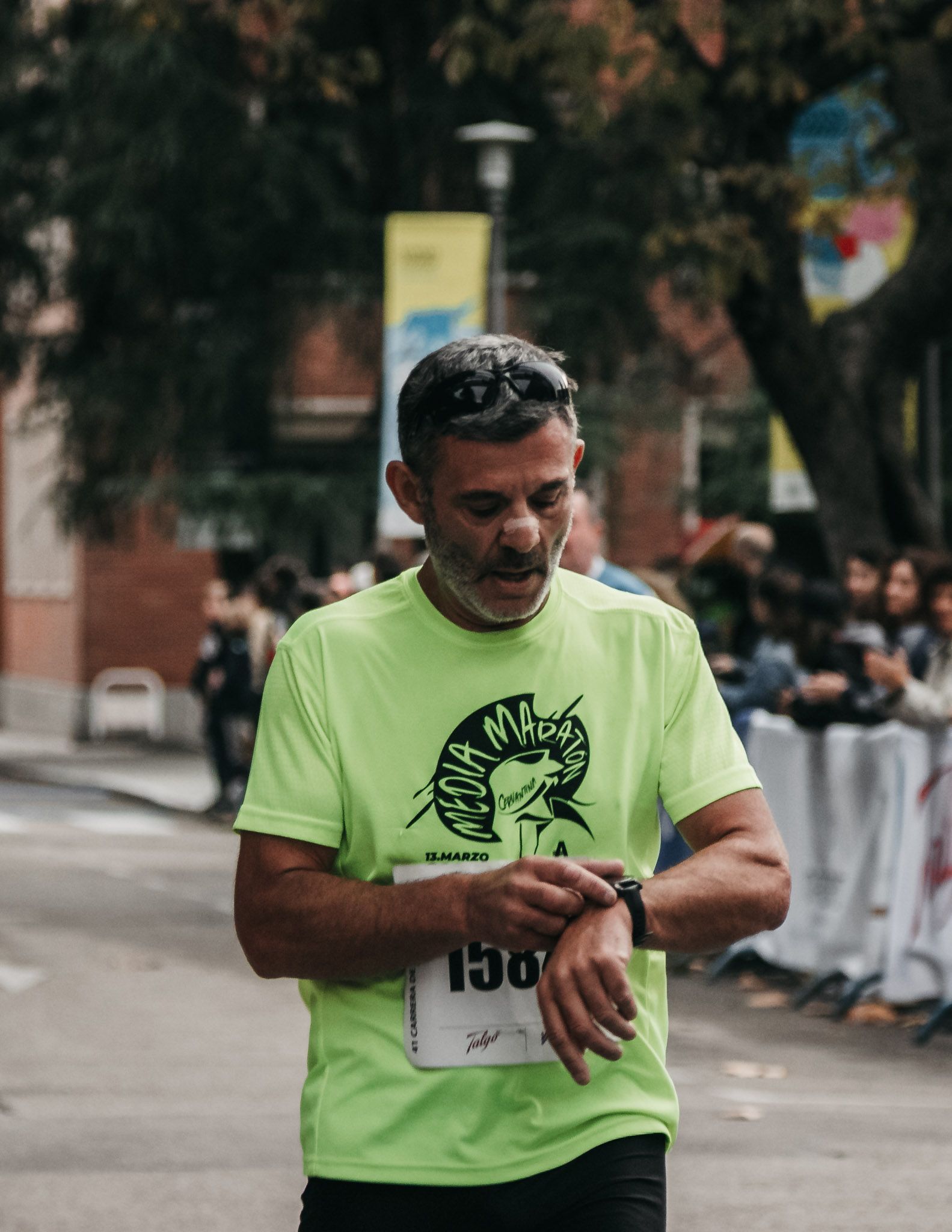 Todas las fotos de meta de la Carrera de la Ciencia 2022. (389)