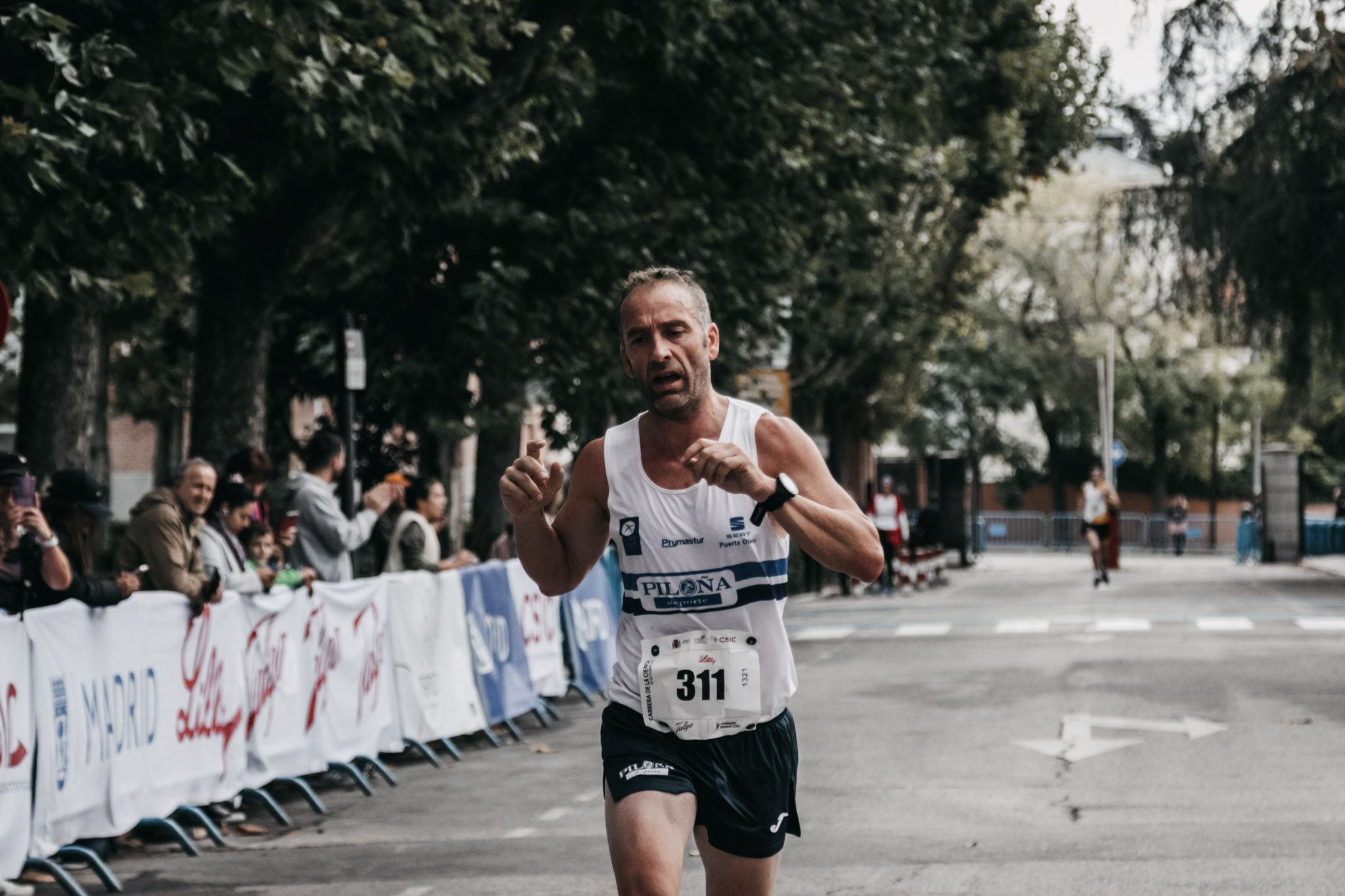 Todas las fotos de meta de la Carrera de la Ciencia 2022. (171)