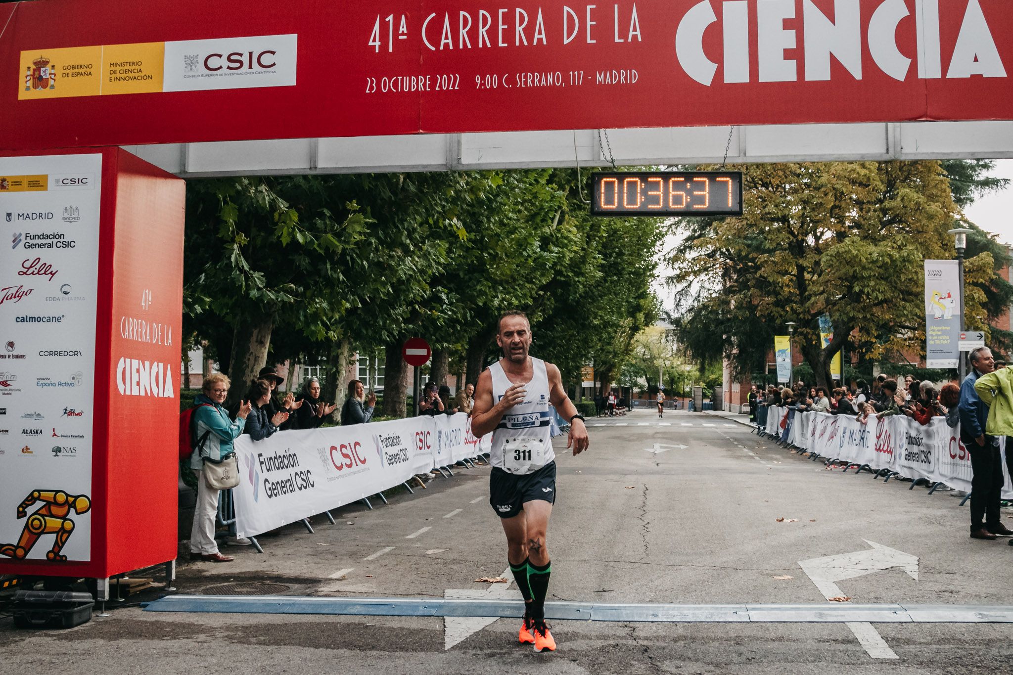 Todas las fotos de meta de la Carrera de la Ciencia 2022. (173)