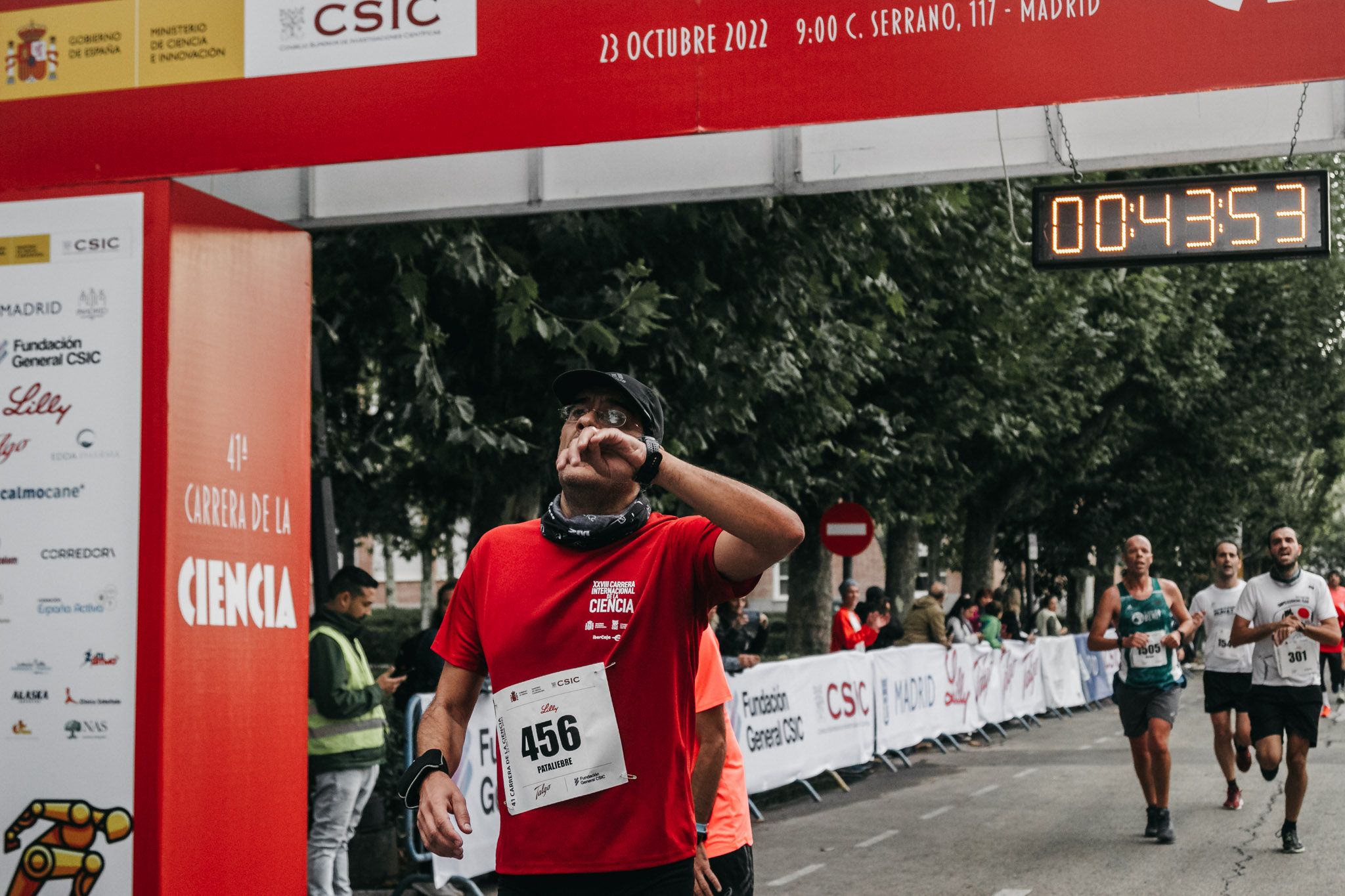 Todas las fotos de meta de la Carrera de la Ciencia 2022. (412)