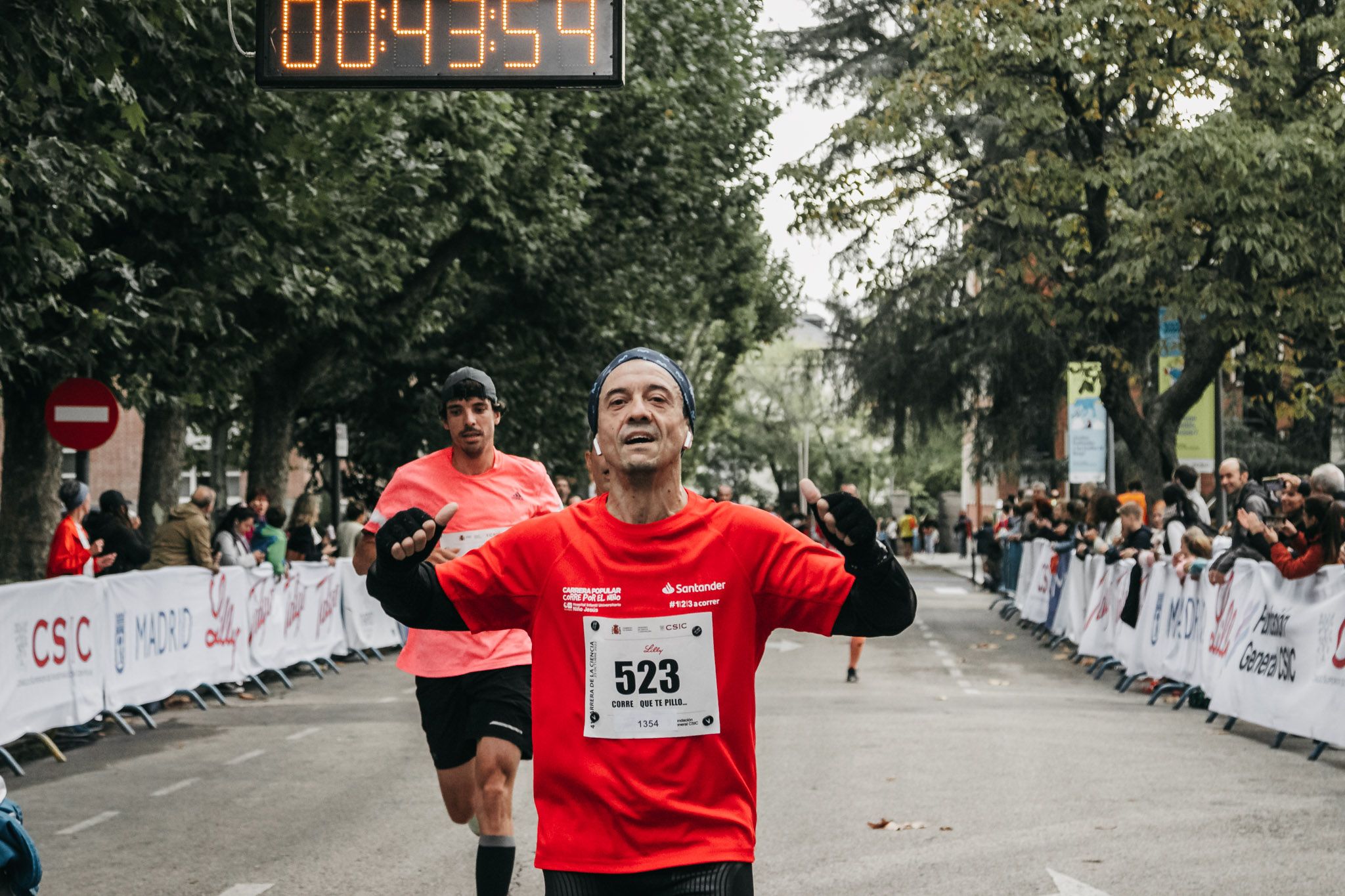 Todas las fotos de meta de la Carrera de la Ciencia 2022. (418)