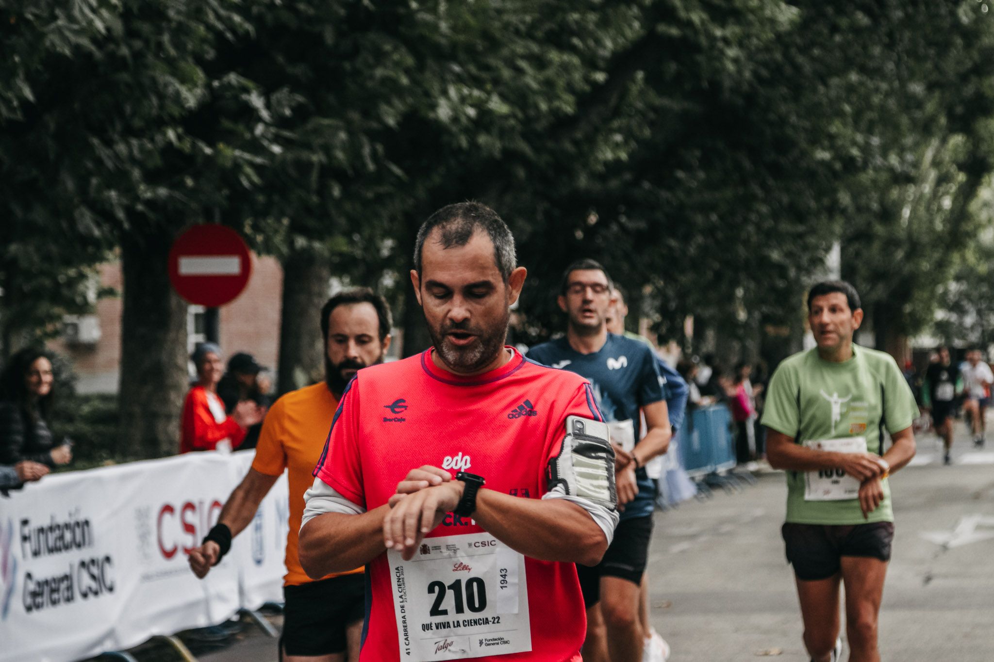 Todas las fotos de meta de la Carrera de la Ciencia 2022. (423)