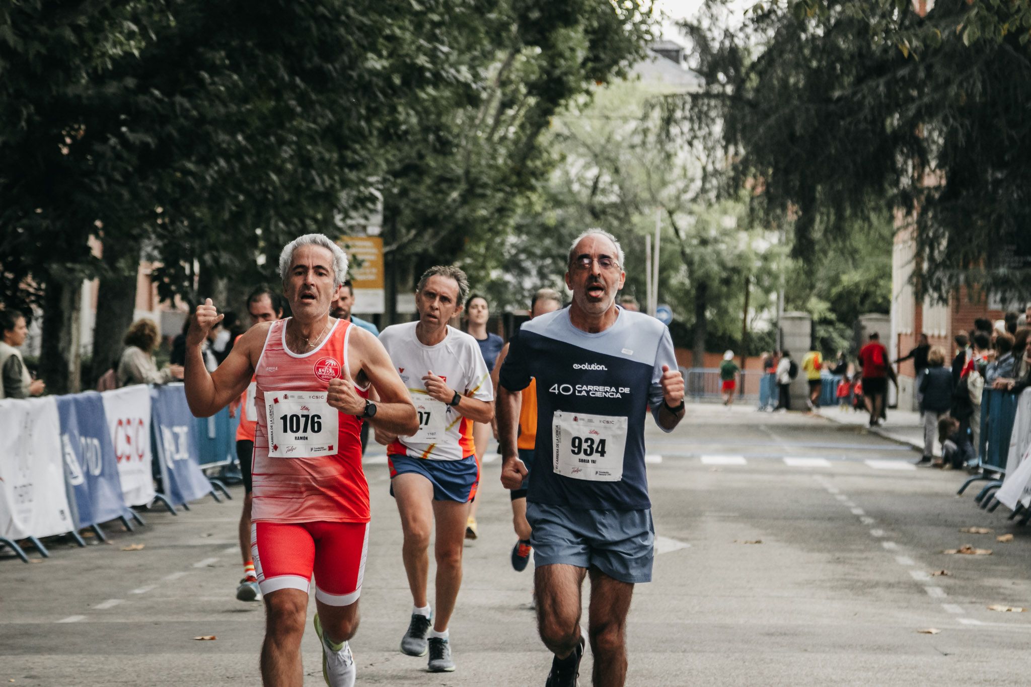 Todas las fotos de meta de la Carrera de la Ciencia 2022. (430)