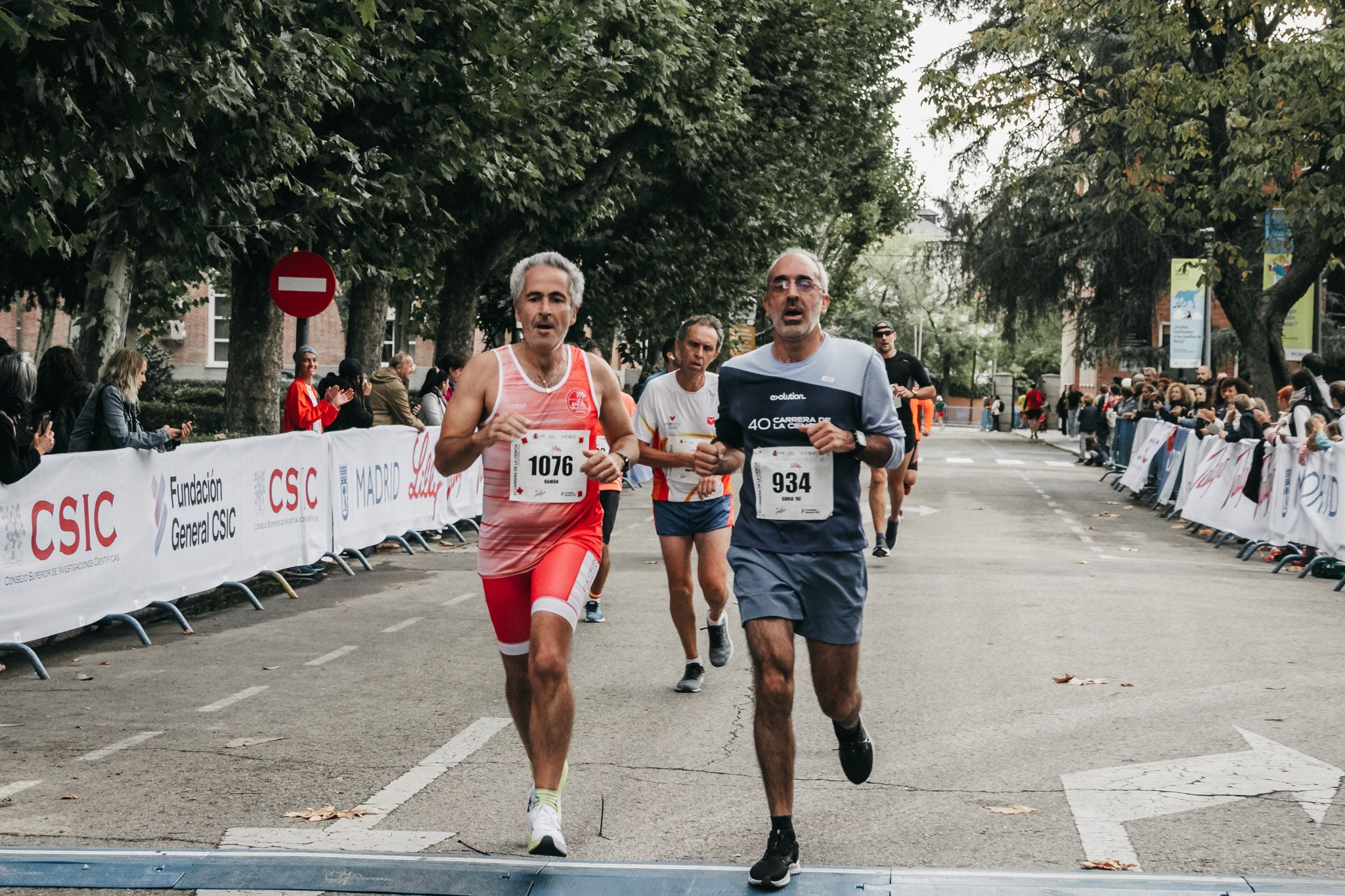 Todas las fotos de meta de la Carrera de la Ciencia 2022. (433)