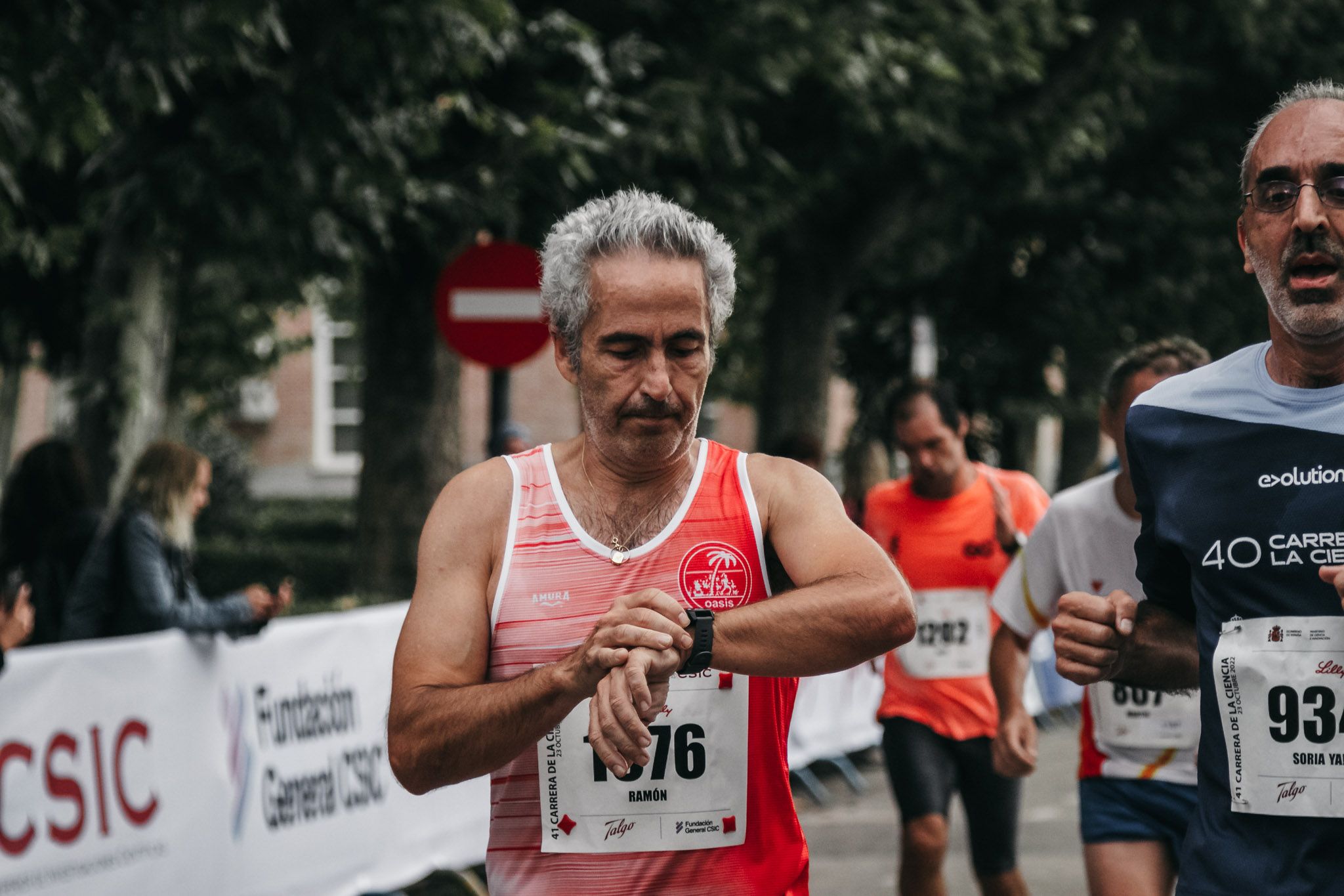 Todas las fotos de meta de la Carrera de la Ciencia 2022. (434)