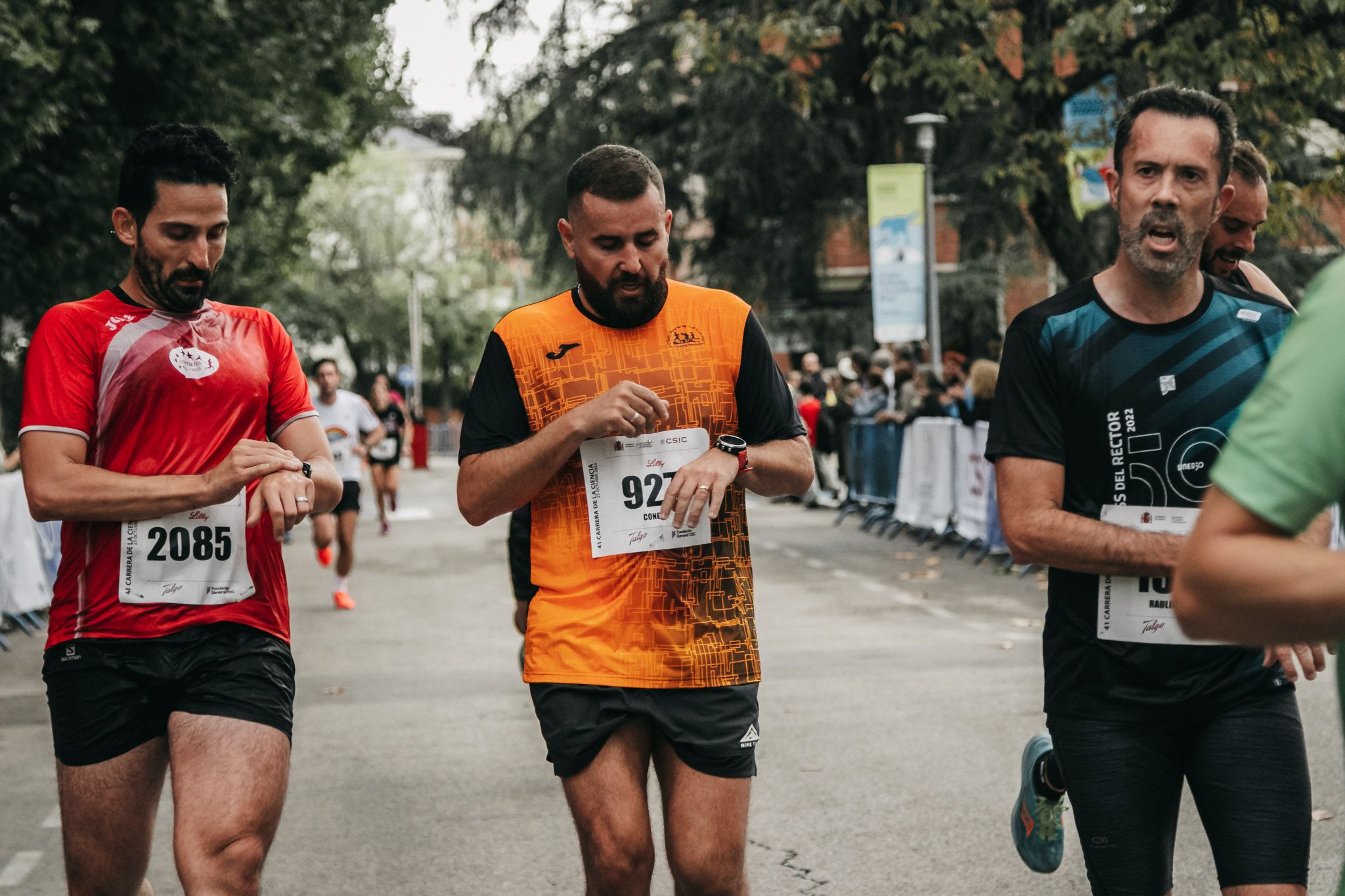 Todas las fotos de meta de la Carrera de la Ciencia 2022. (465)