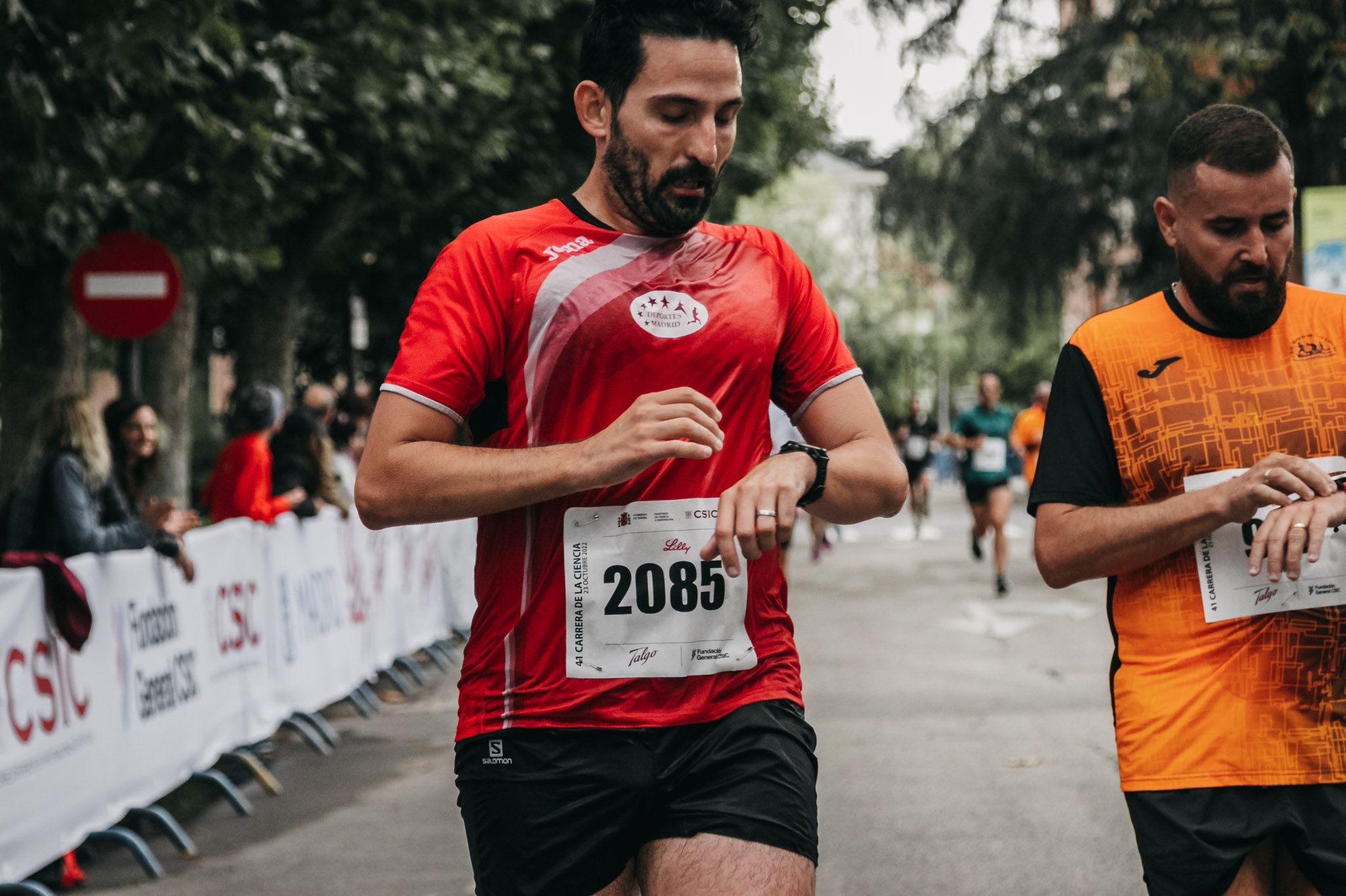 Todas las fotos de meta de la Carrera de la Ciencia 2022. (466)