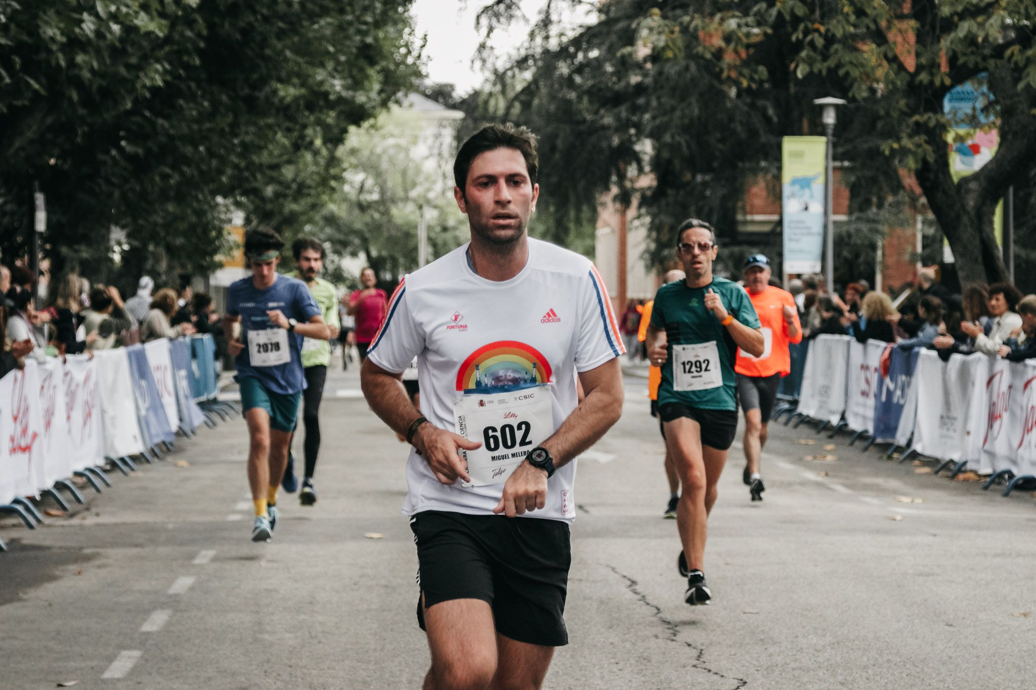 Todas las fotos de meta de la Carrera de la Ciencia 2022. (467)
