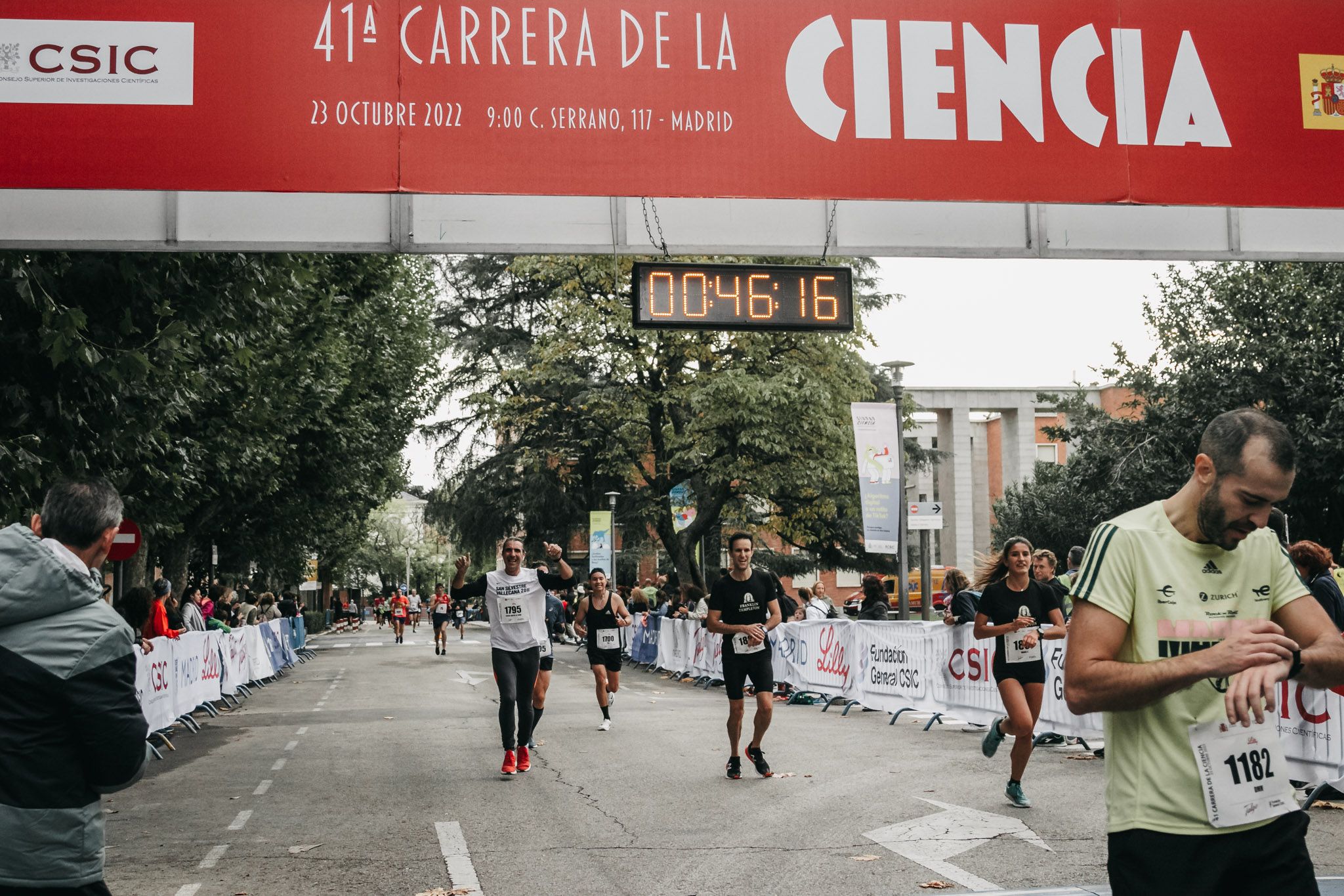 Todas las fotos de meta de la Carrera de la Ciencia 2022. (507)