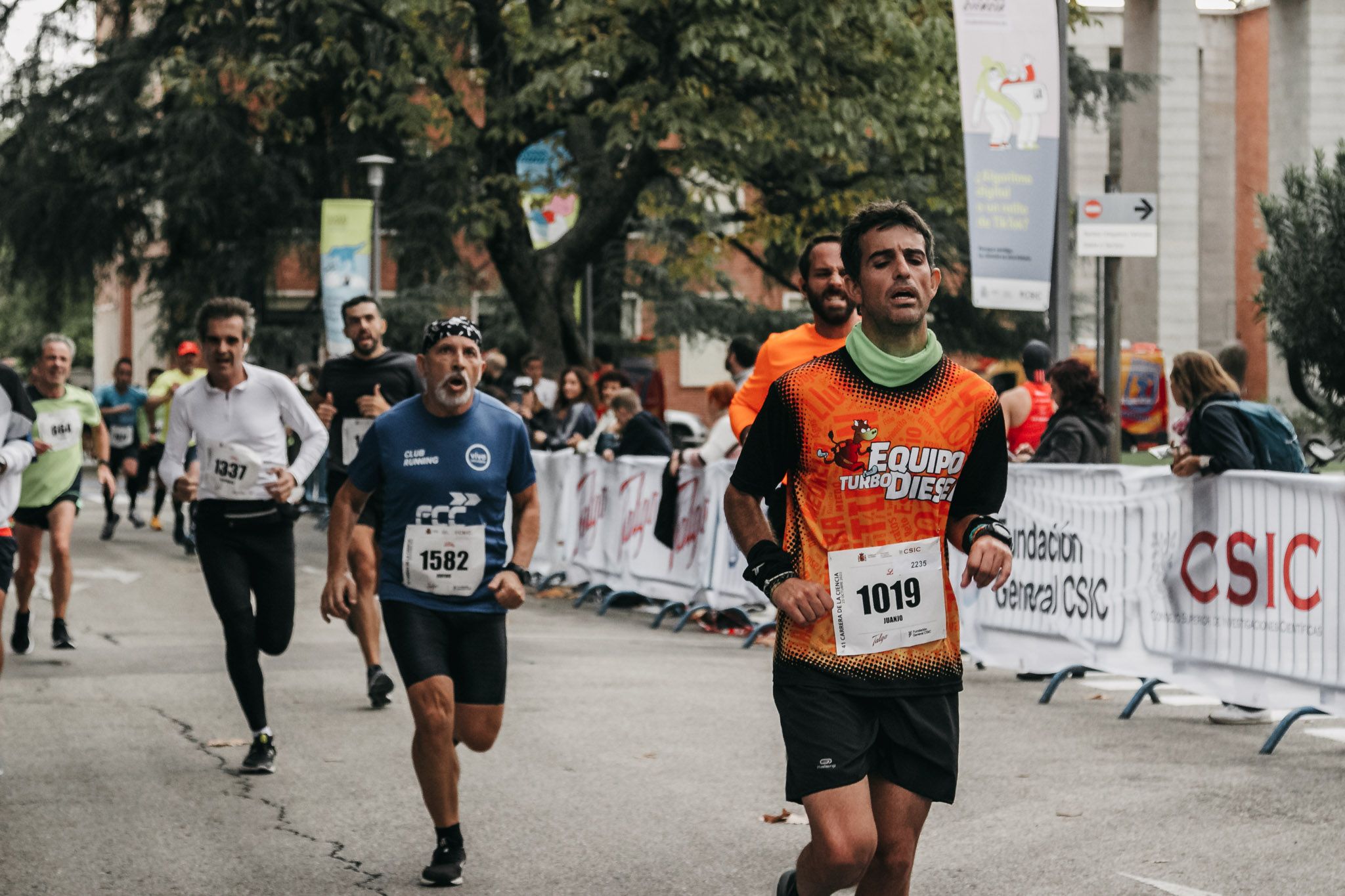 Todas las fotos de meta de la Carrera de la Ciencia 2022. (532)