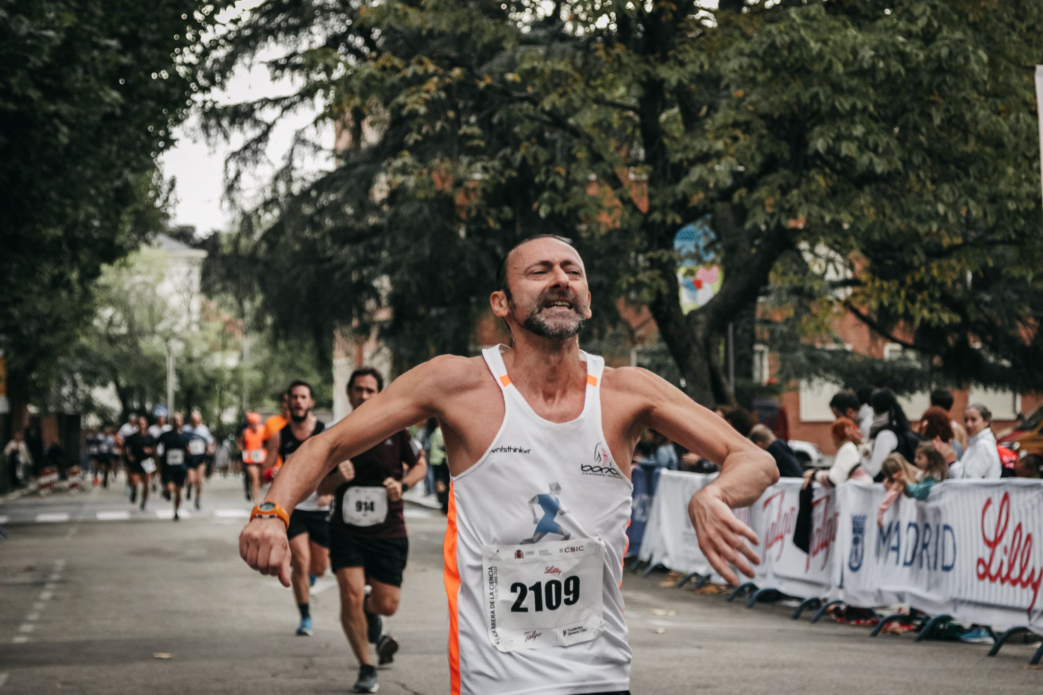 Todas las fotos de meta de la Carrera de la Ciencia 2022. (561)