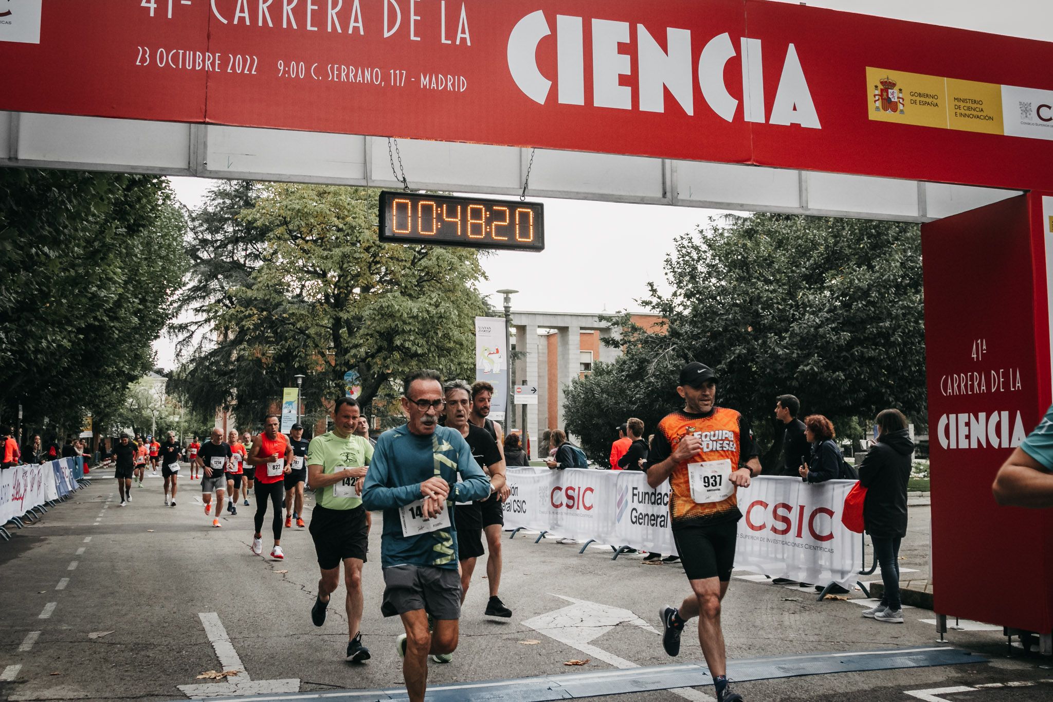 Todas las fotos de meta de la Carrera de la Ciencia 2022. (580)