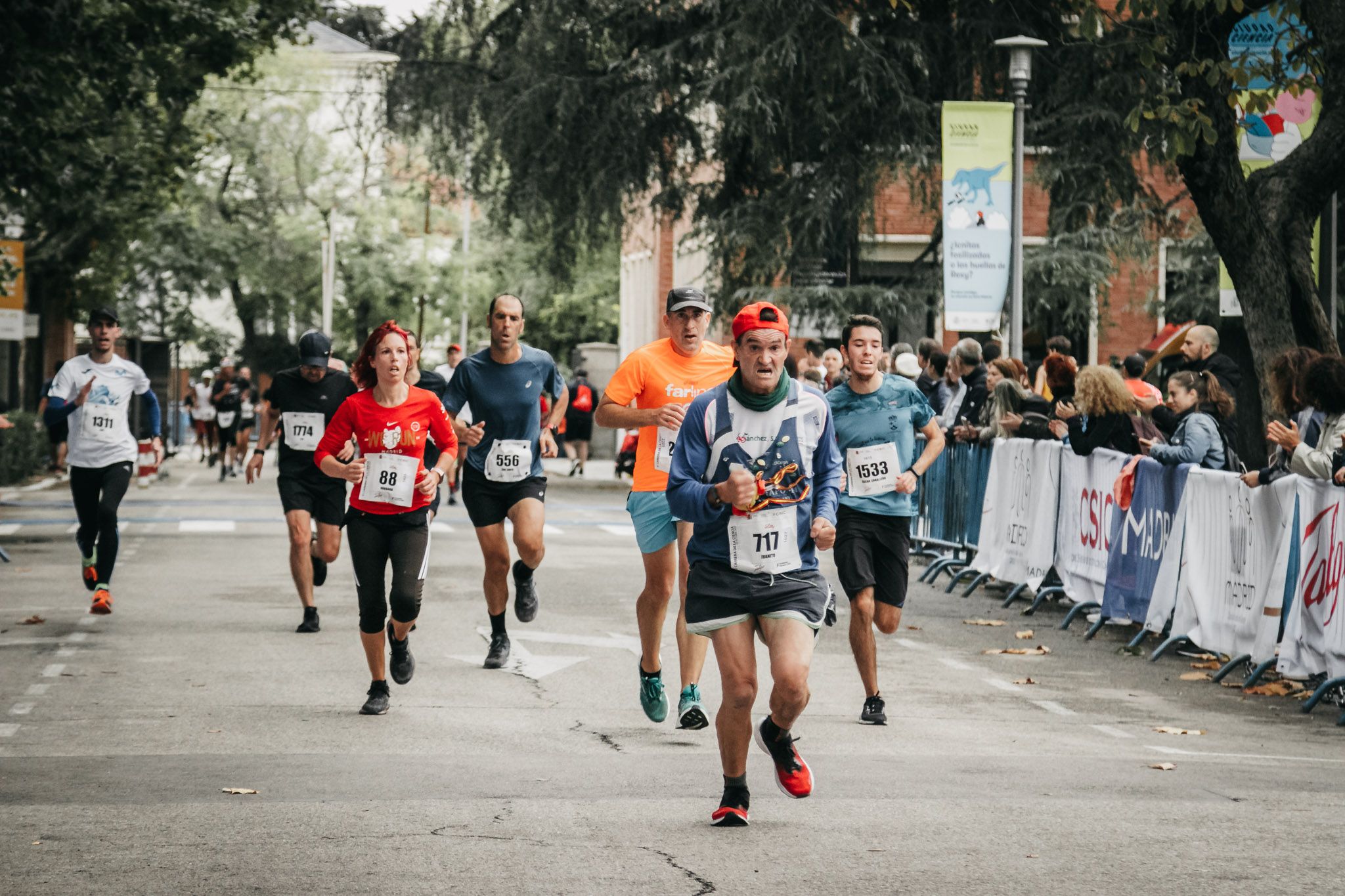 Todas las fotos de meta de la Carrera de la Ciencia 2022. (592)