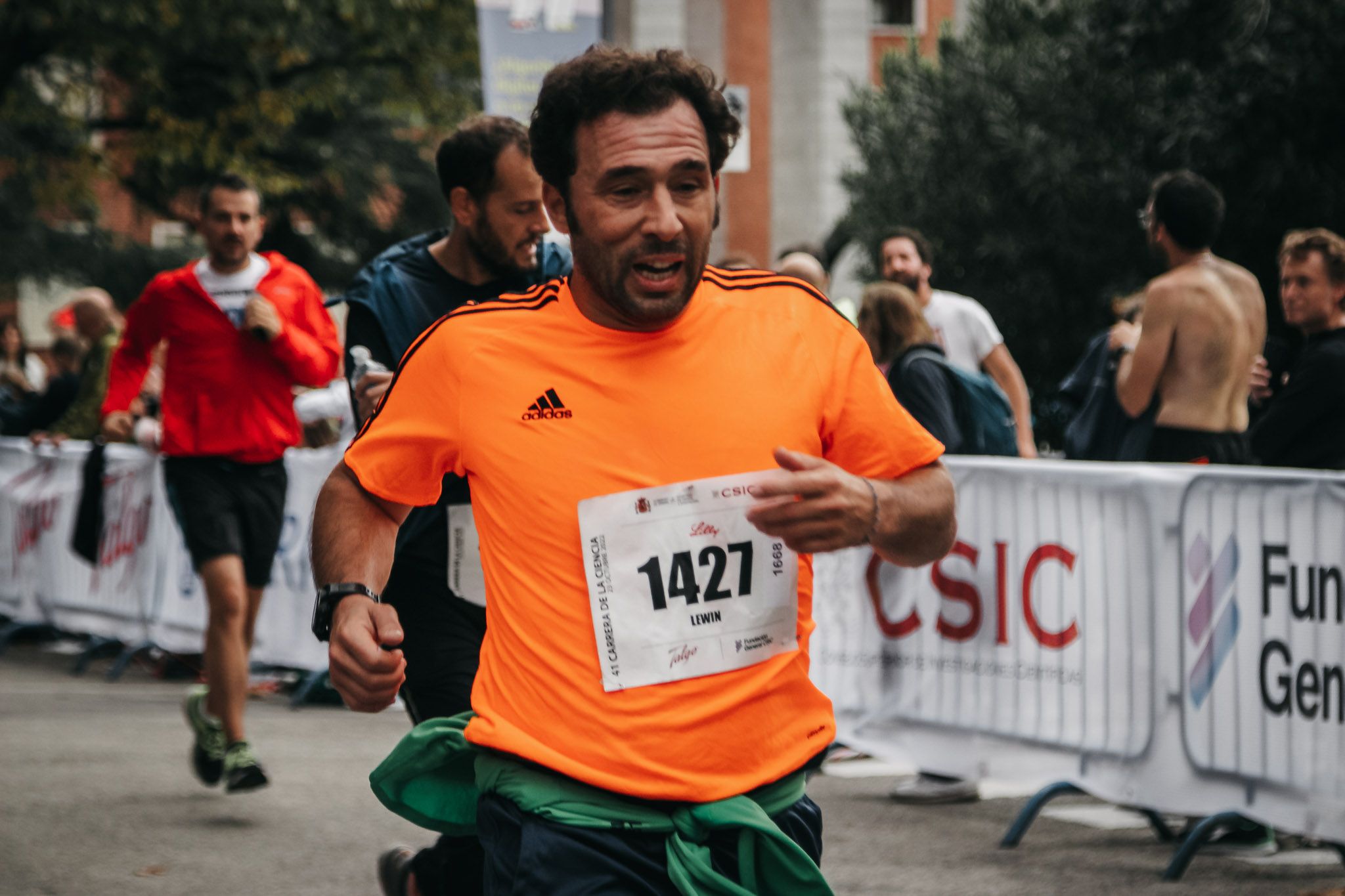 Todas las fotos de meta de la Carrera de la Ciencia 2022. (778)