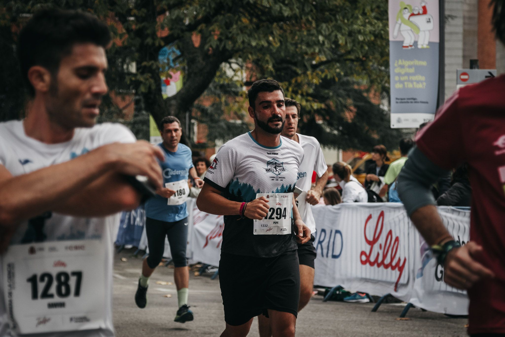 Todas las fotos de meta de la Carrera de la Ciencia 2022. (795)
