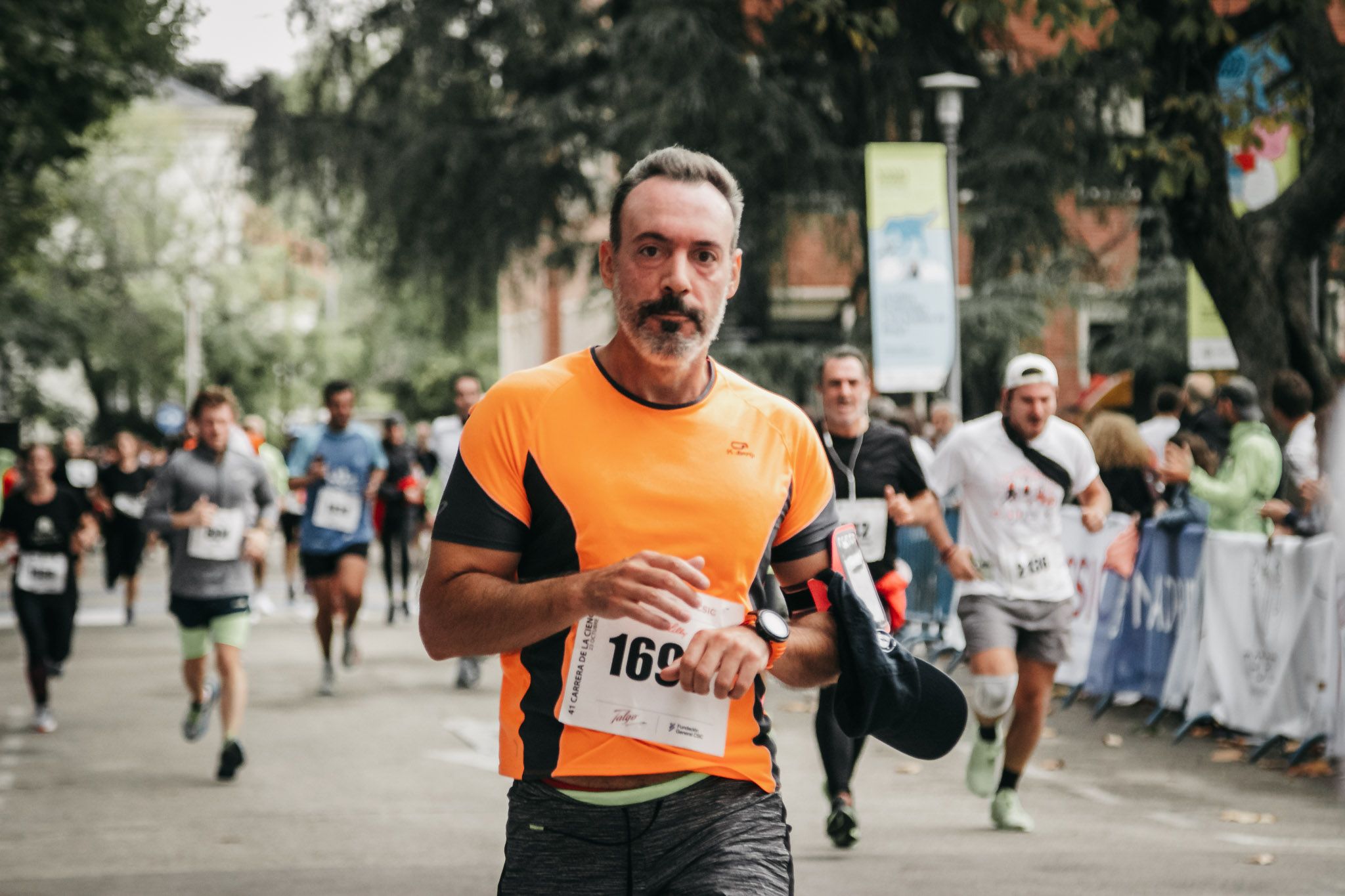 Todas las fotos de meta de la Carrera de la Ciencia 2022. (796)