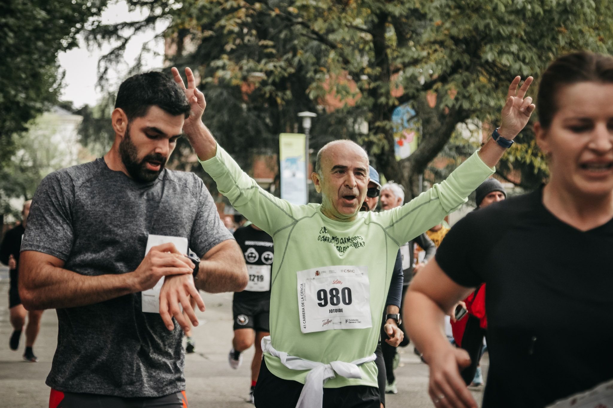 Todas las fotos de meta de la Carrera de la Ciencia 2022. (805)