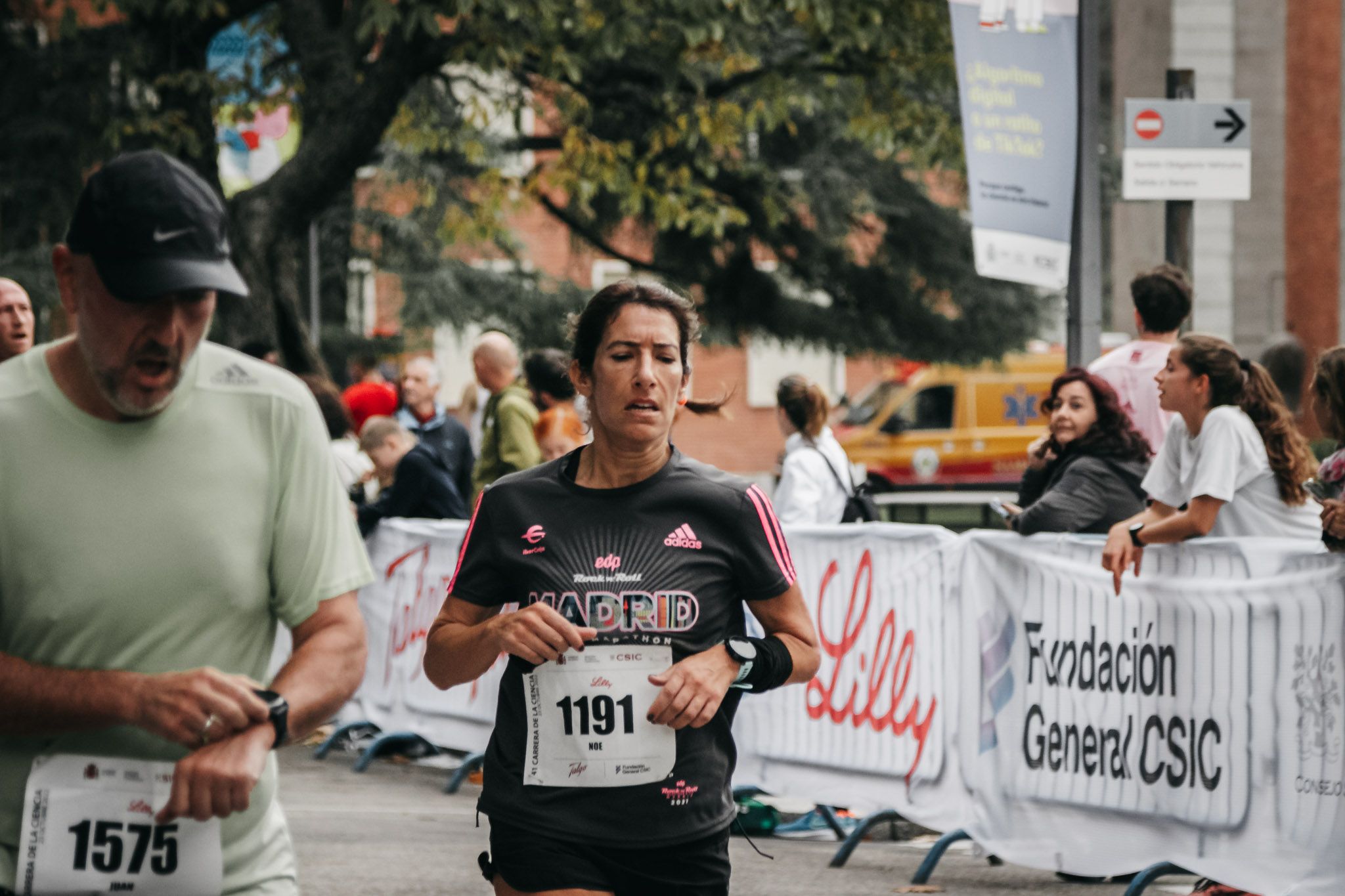 Todas las fotos de meta de la Carrera de la Ciencia 2022. (623)