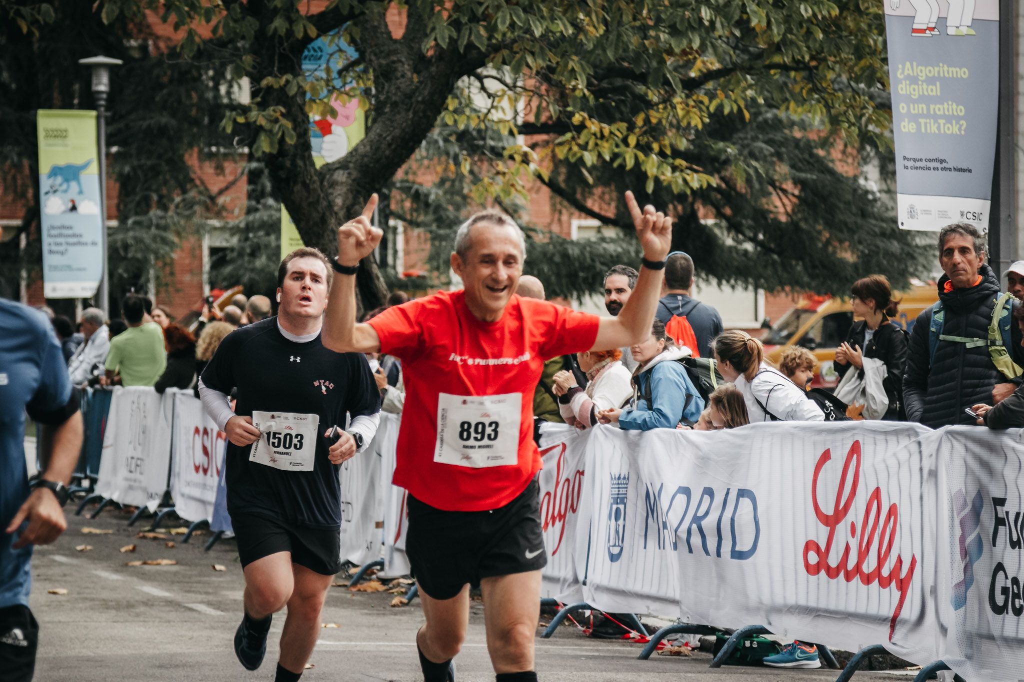 Todas las fotos de meta de la Carrera de la Ciencia 2022. (829)