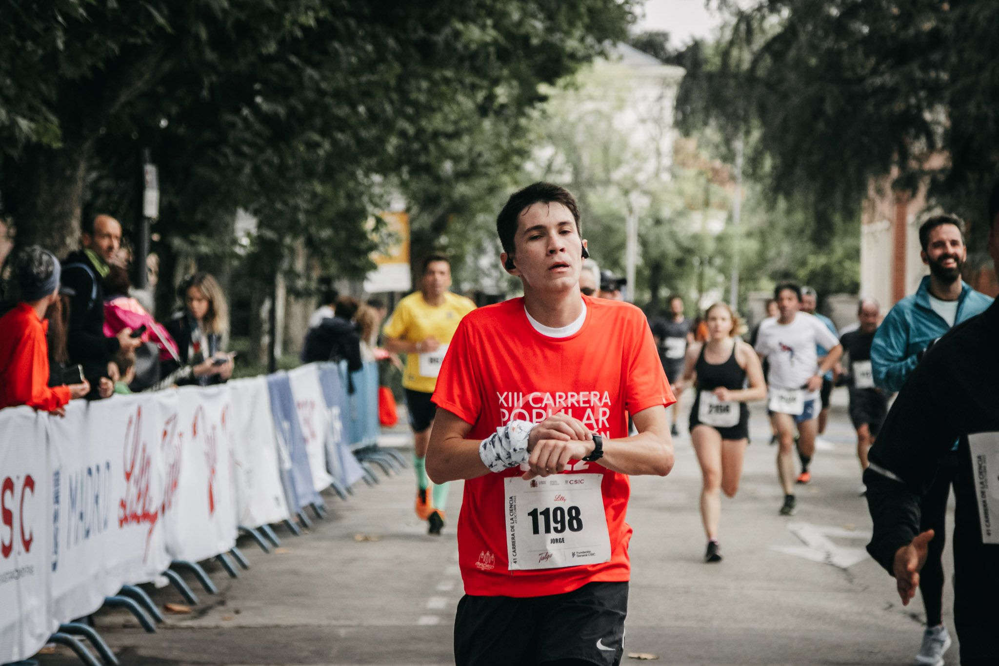 Todas las fotos de meta de la Carrera de la Ciencia 2022. (647)