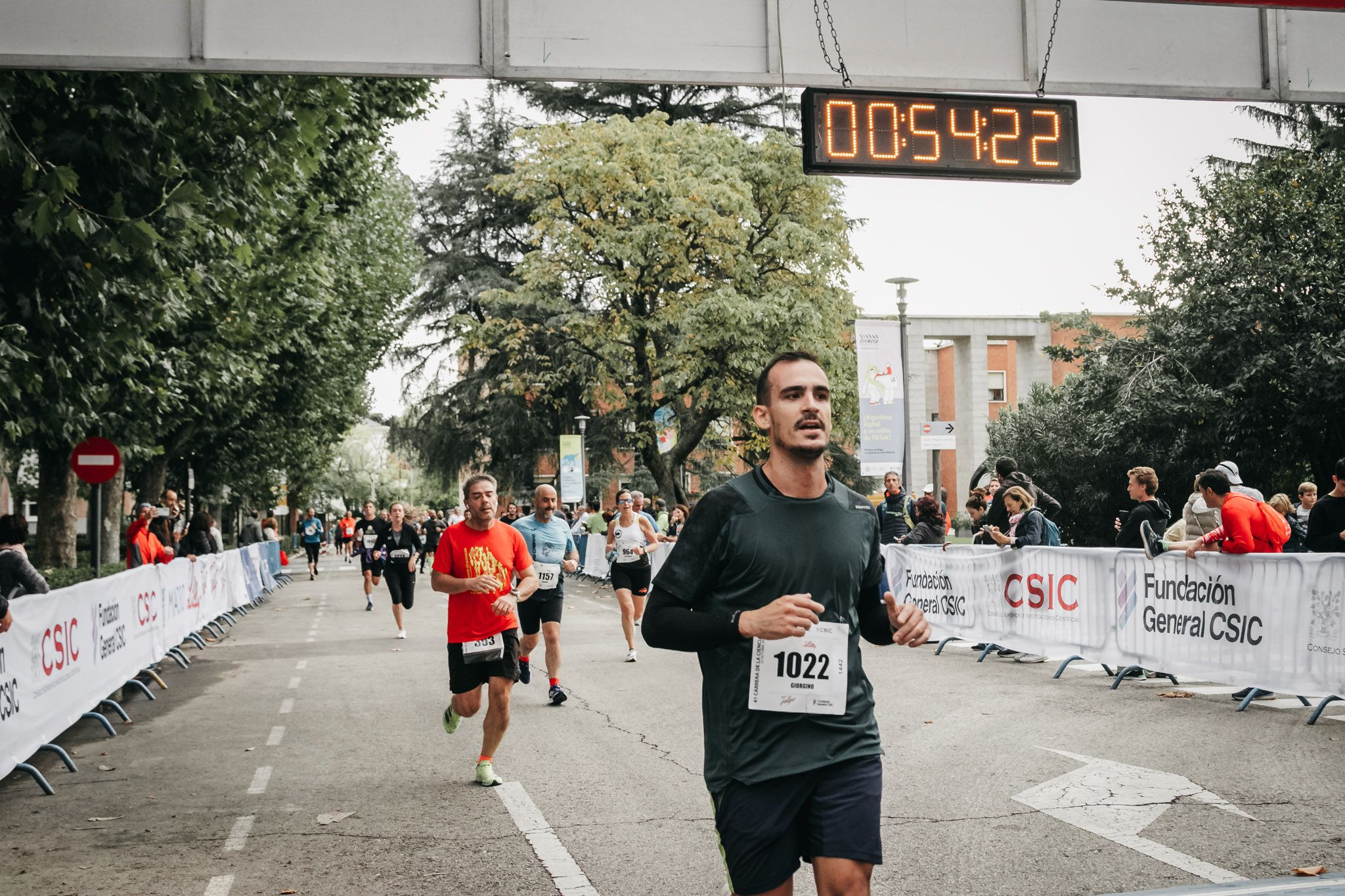 Todas las fotos de meta de la Carrera de la Ciencia 2022. (839)