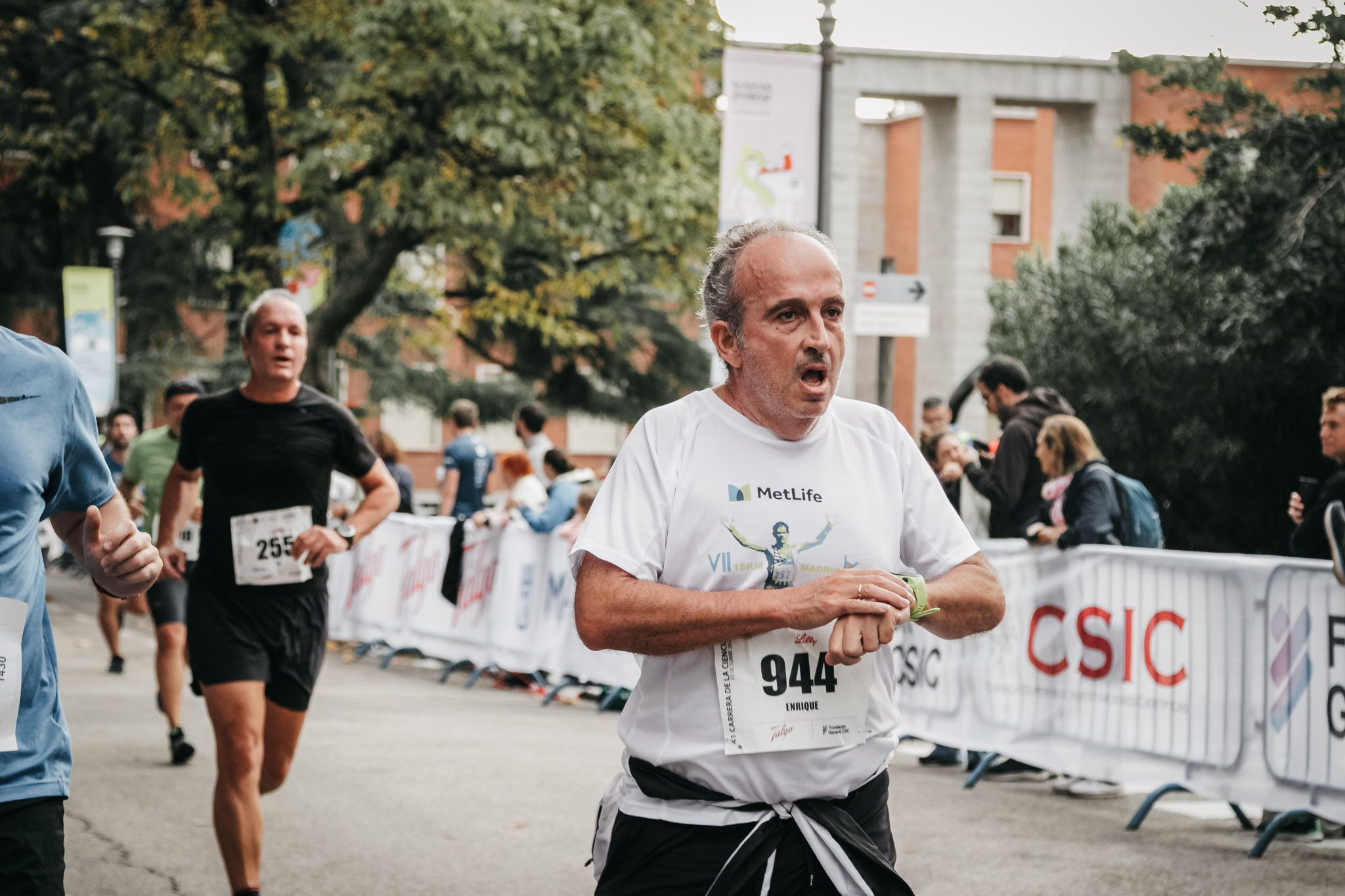 Todas las fotos de meta de la Carrera de la Ciencia 2022. (855)