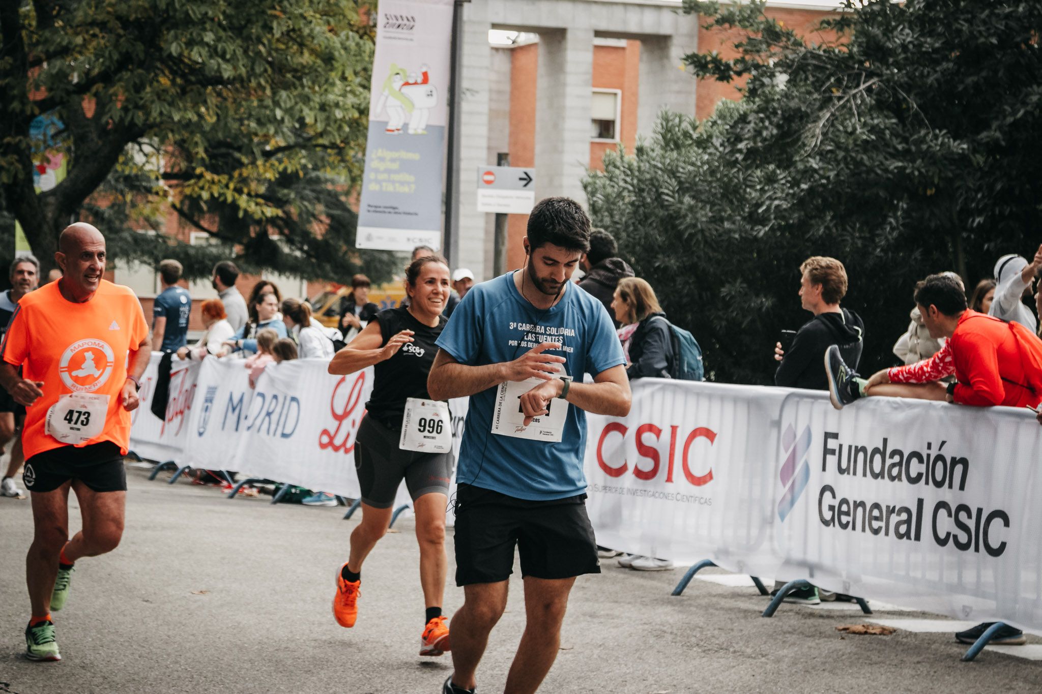 Todas las fotos de meta de la Carrera de la Ciencia 2022. (859)