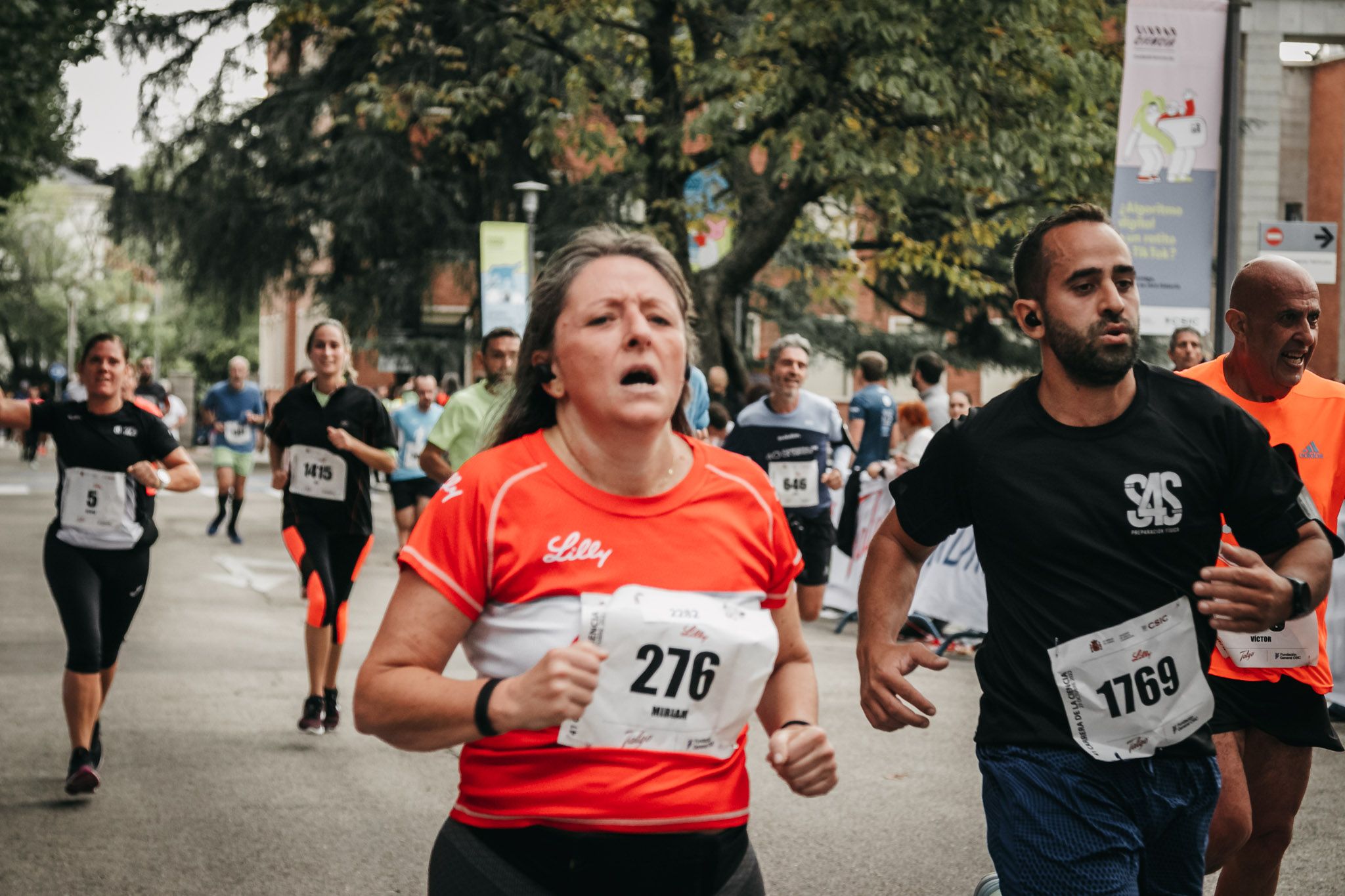 Todas las fotos de meta de la Carrera de la Ciencia 2022. (860)