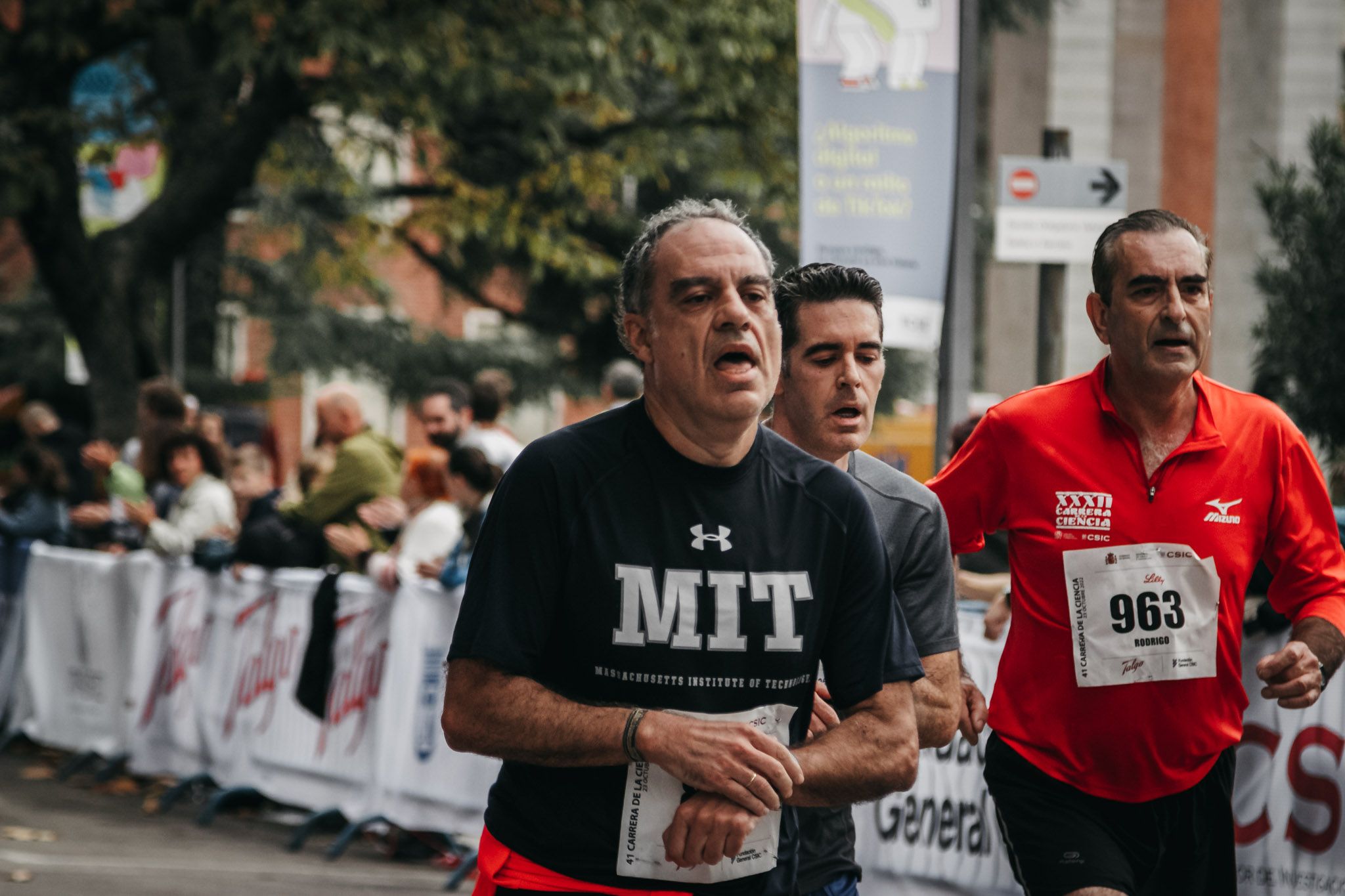 Todas las fotos de meta de la Carrera de la Ciencia 2022. (711)